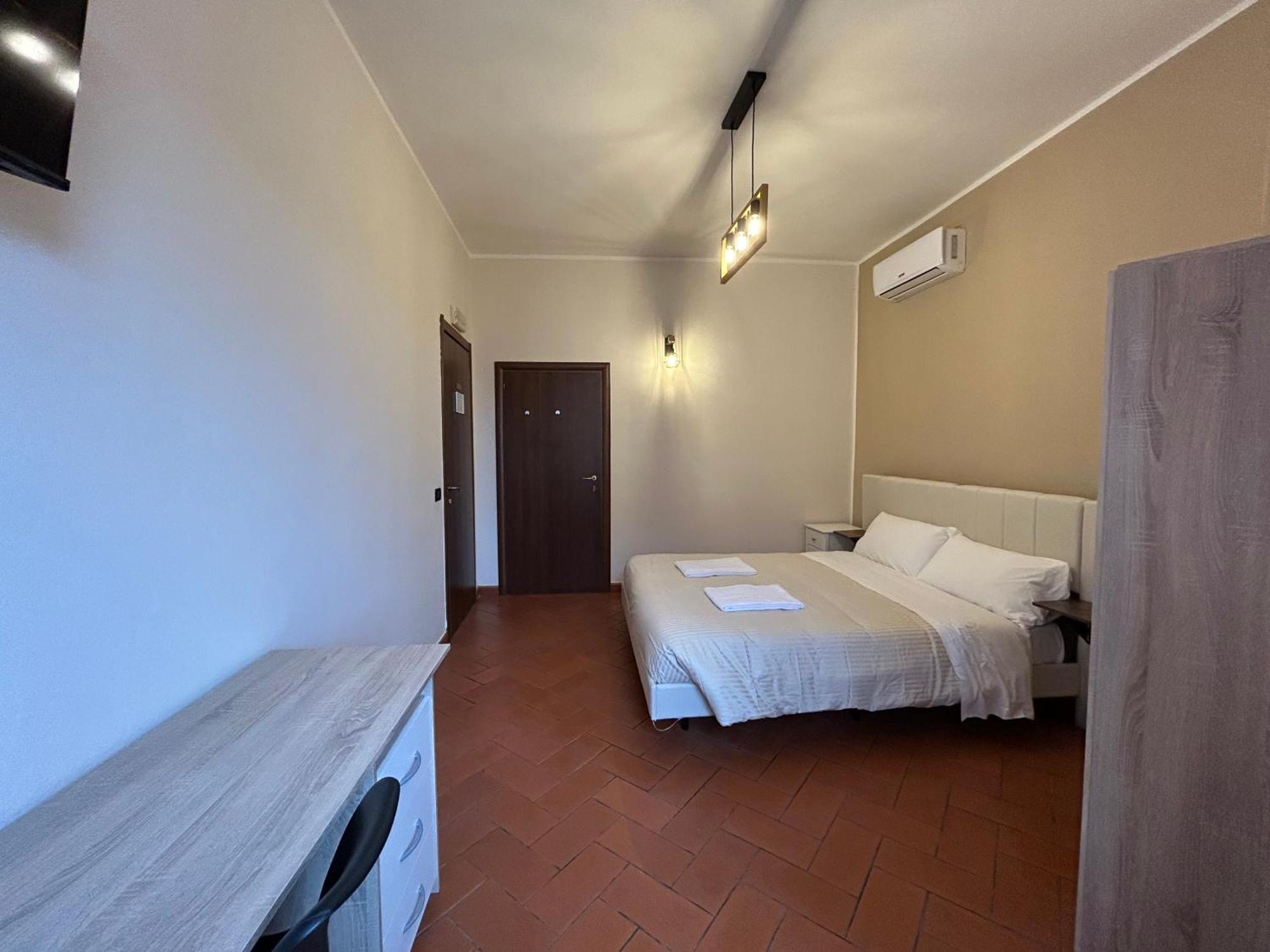 Two Connecting Double Rooms with Shared Bathroom