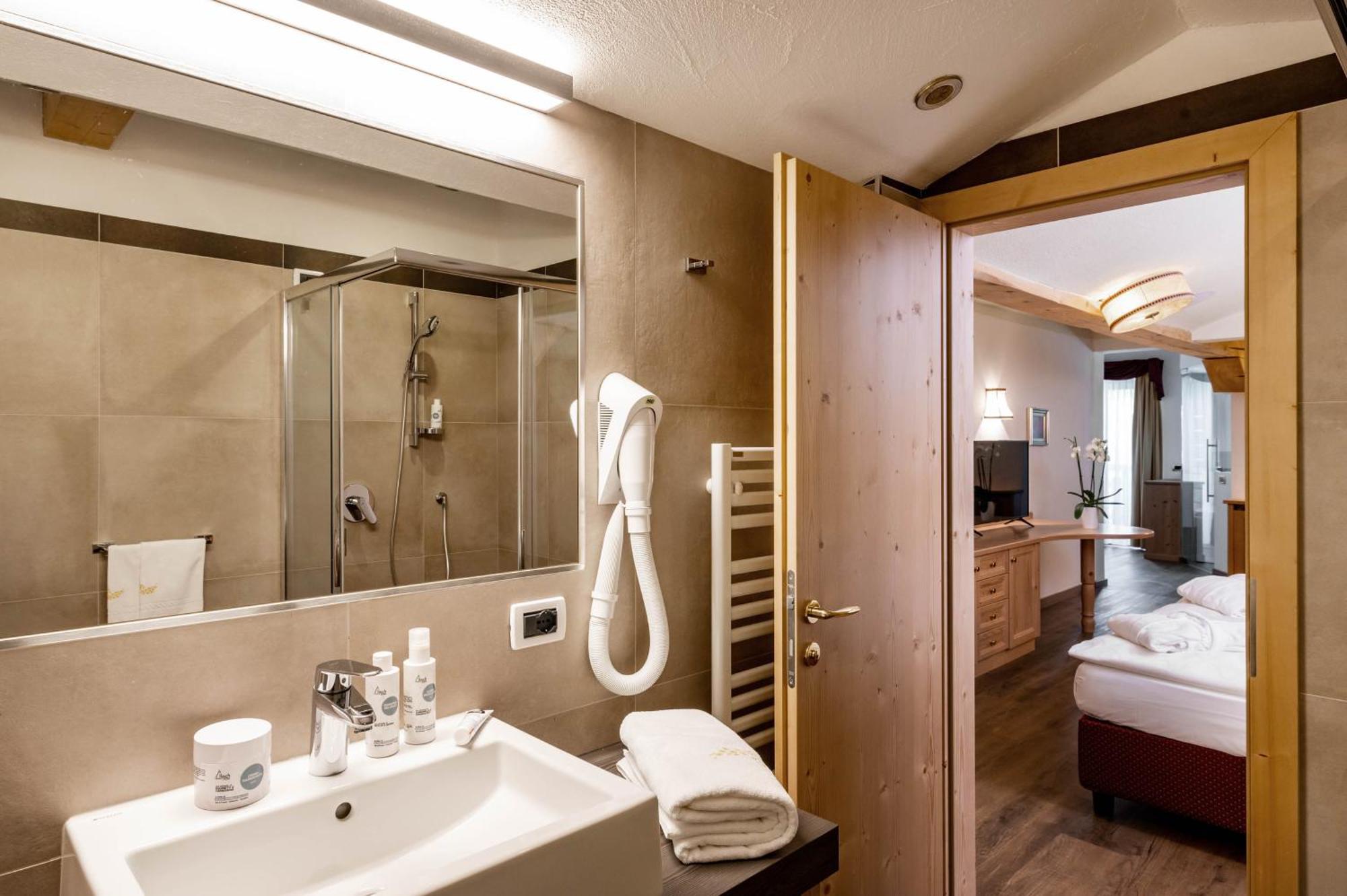 Double Room Spa Bath