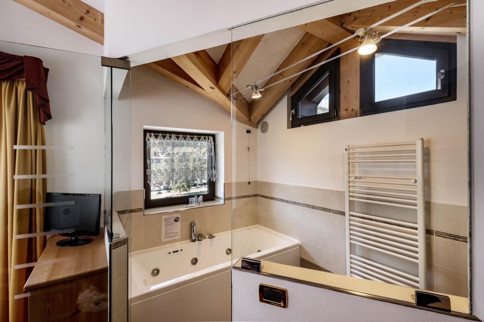 Double Room Spa Bath