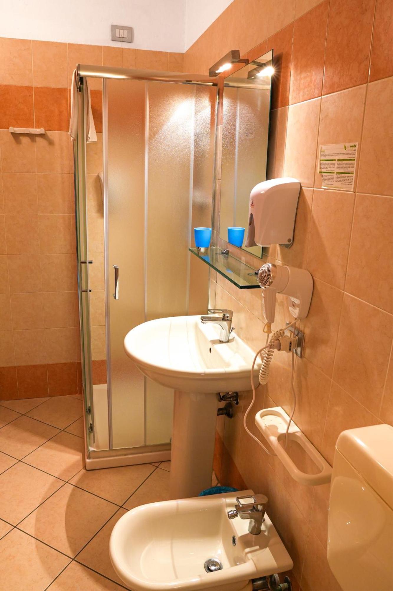Large Triple Room