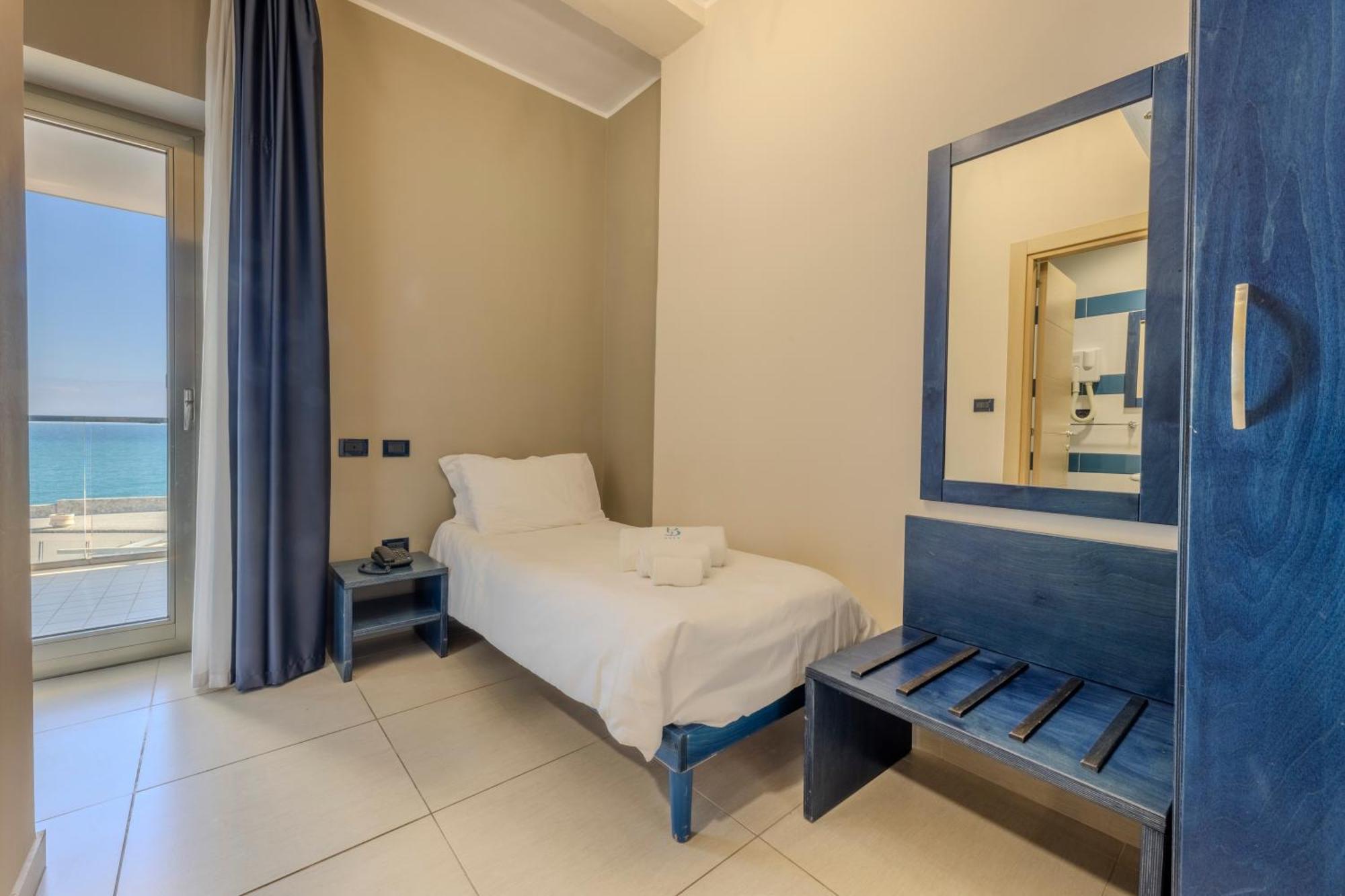 Superior Single Room Sea View