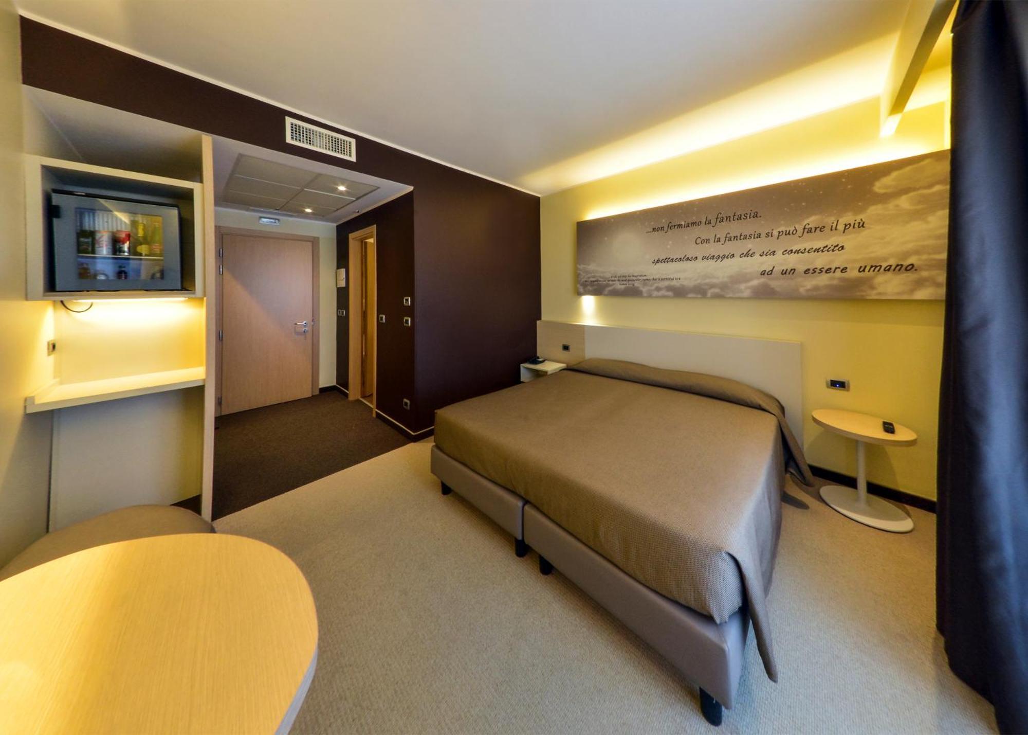 Basic Double Room