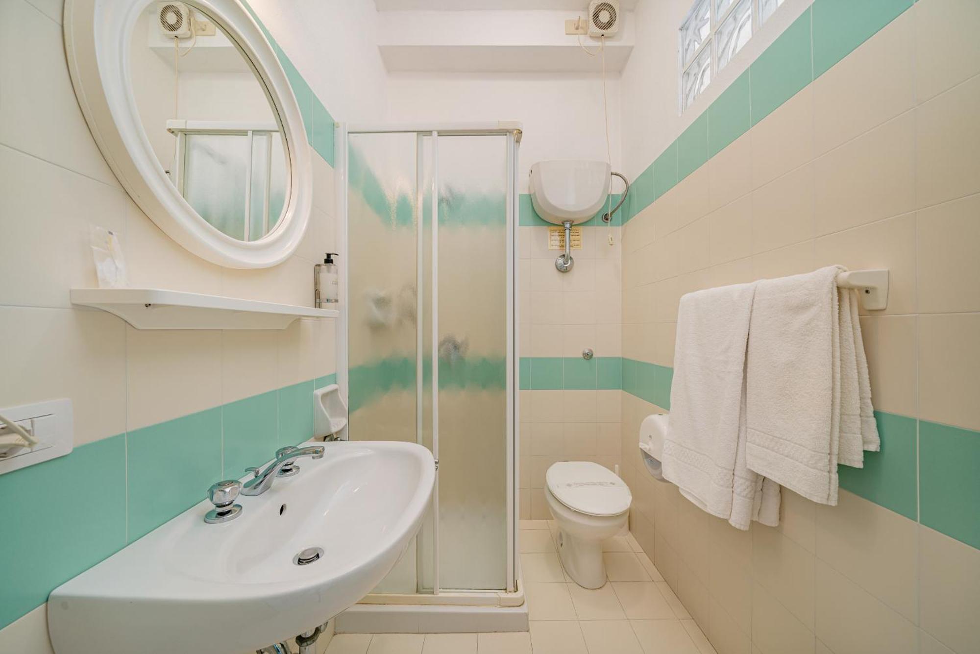 Comfort Single Room