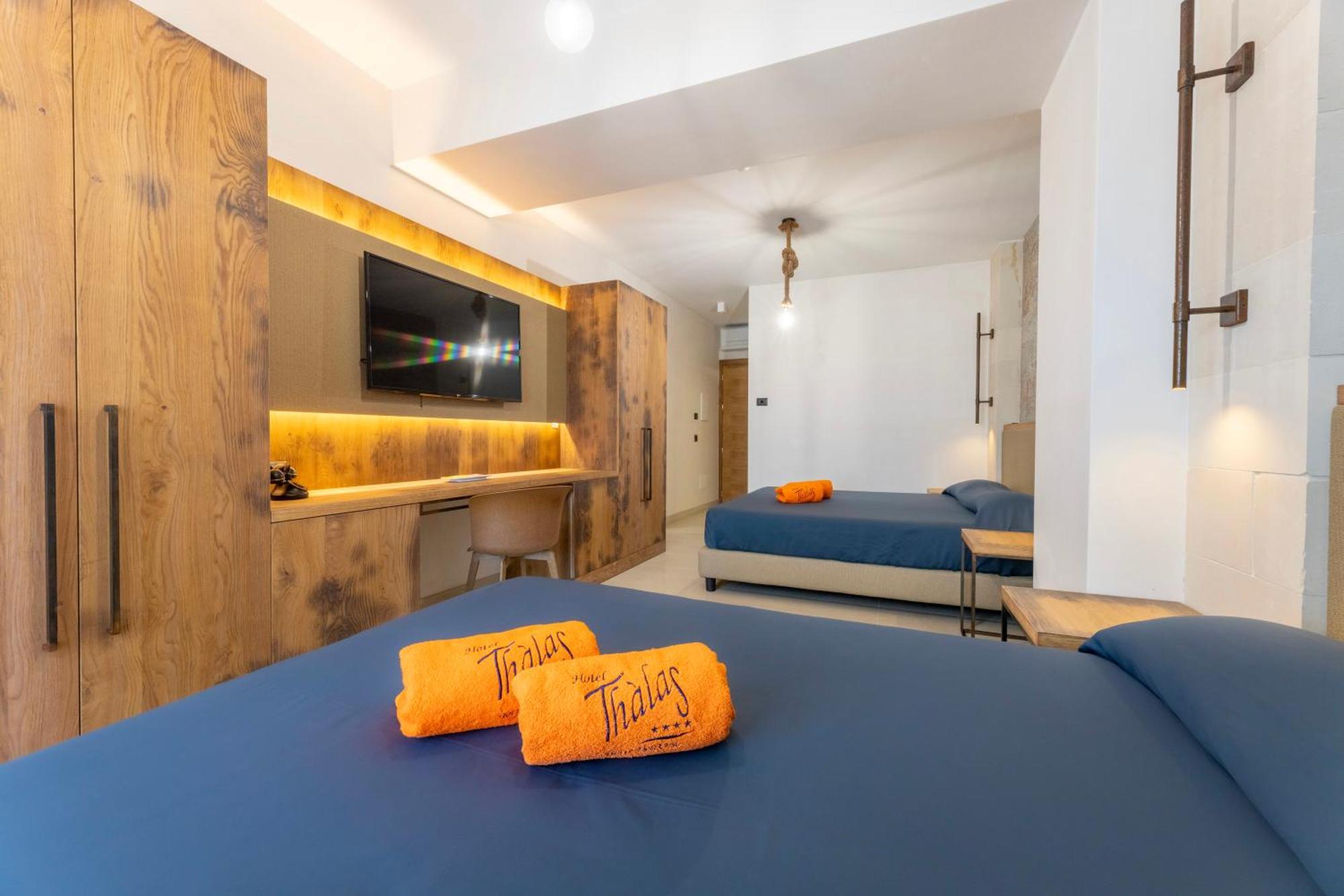 Deluxe Quadruple Room