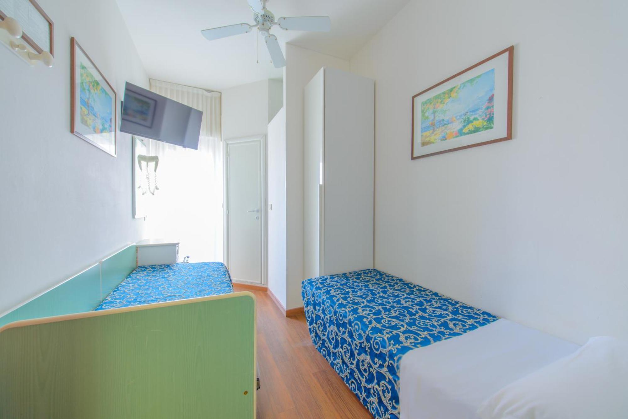 Economy Twin Room