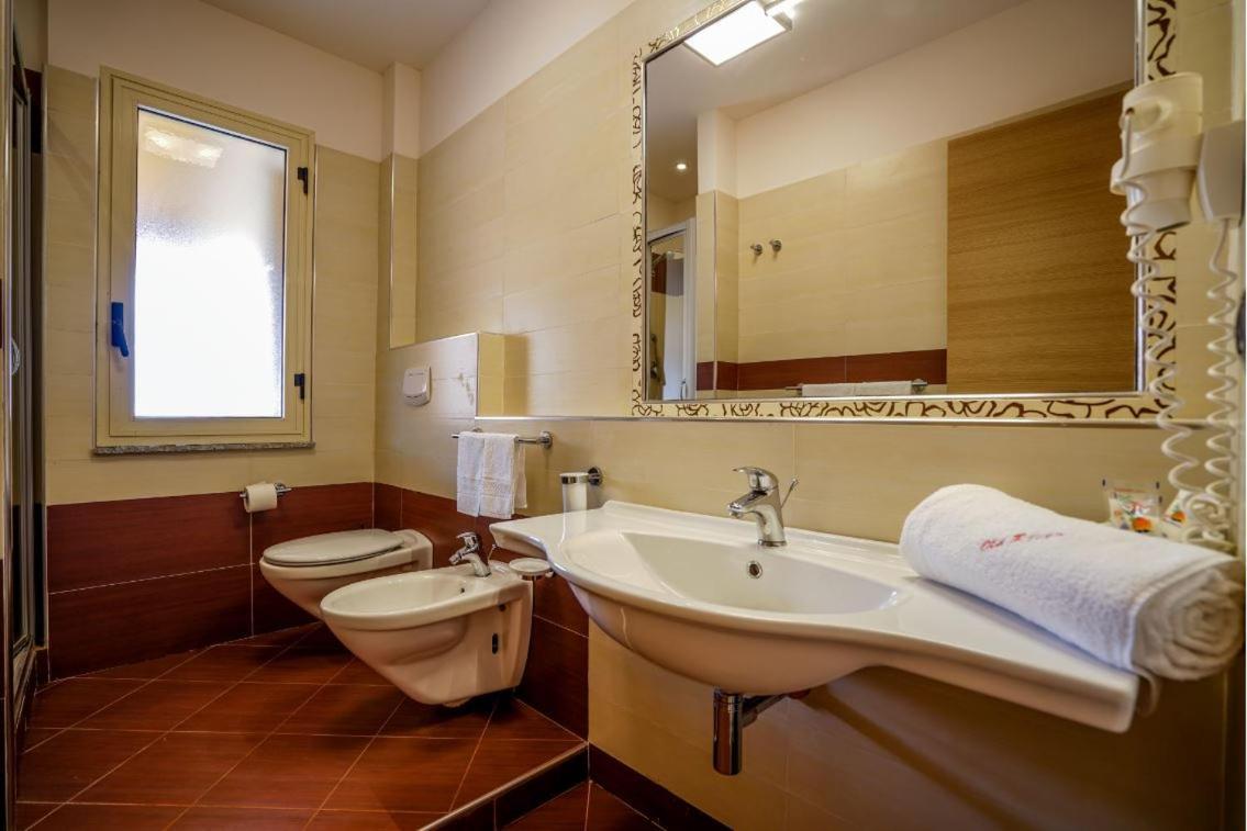Luxury Triple Room