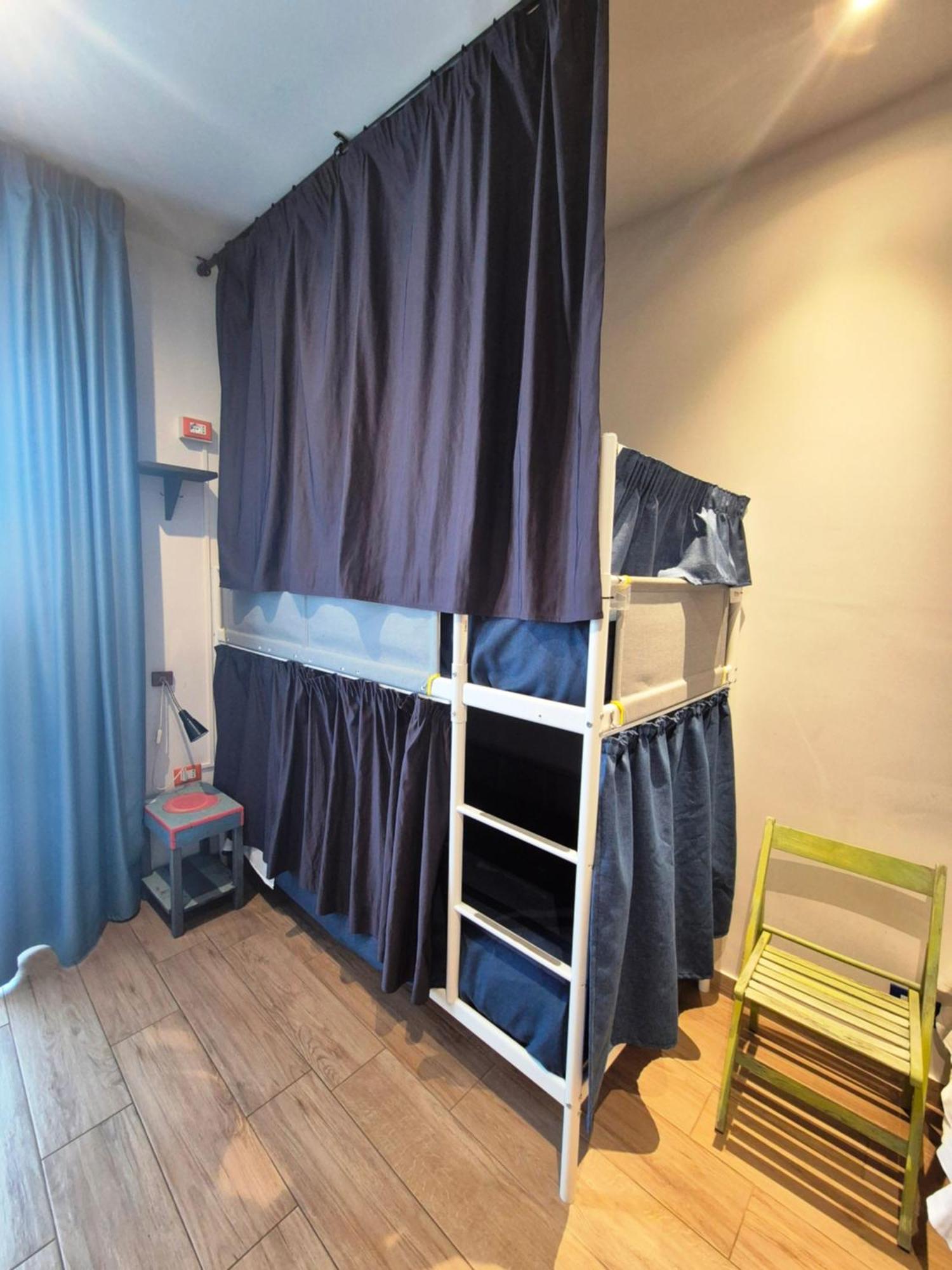 Single Bed Mixed Dormitory Room