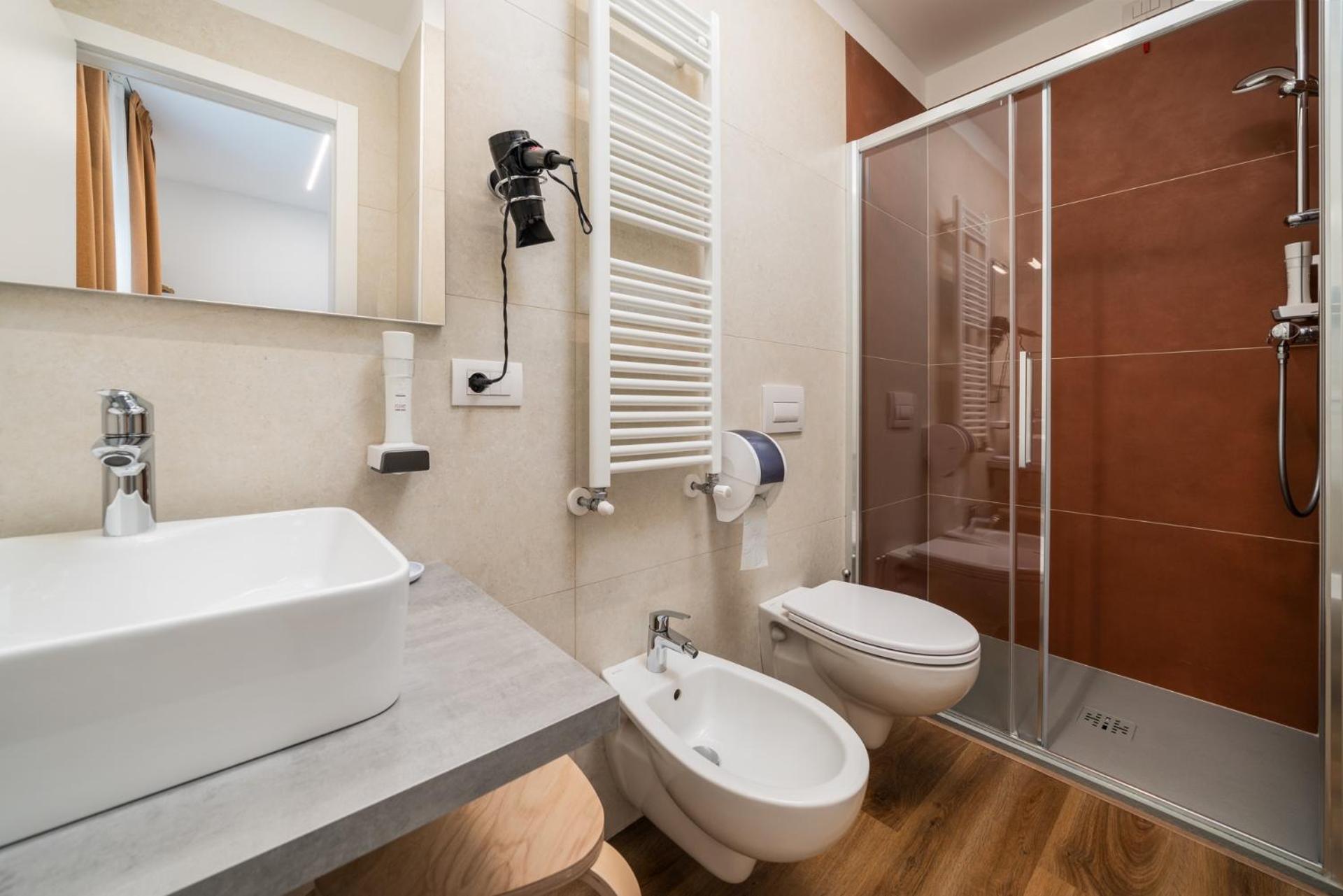 Quadruple Room Private Bathroom
