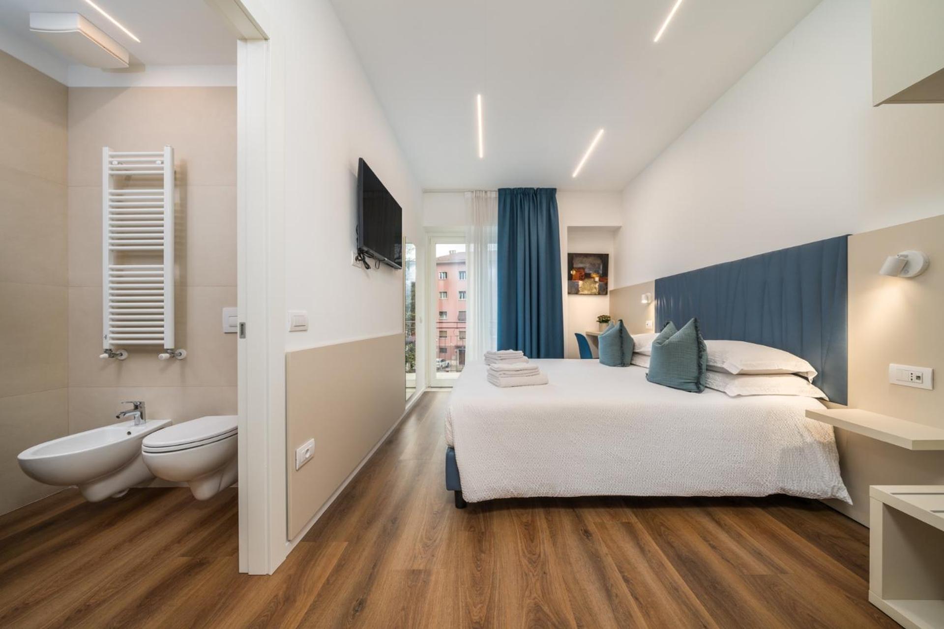 Double Room Private Bathroom