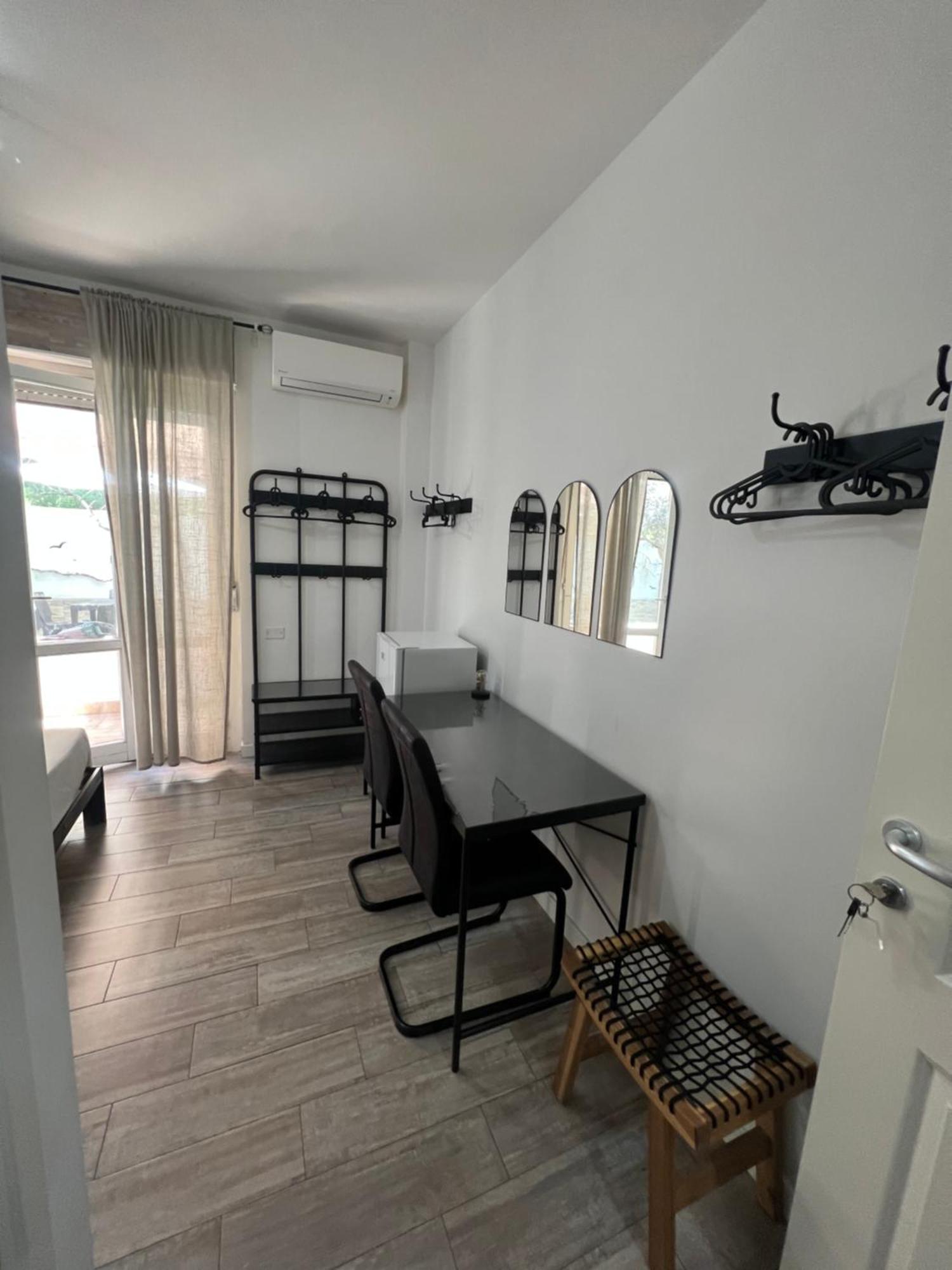 Large Double or Twin Room