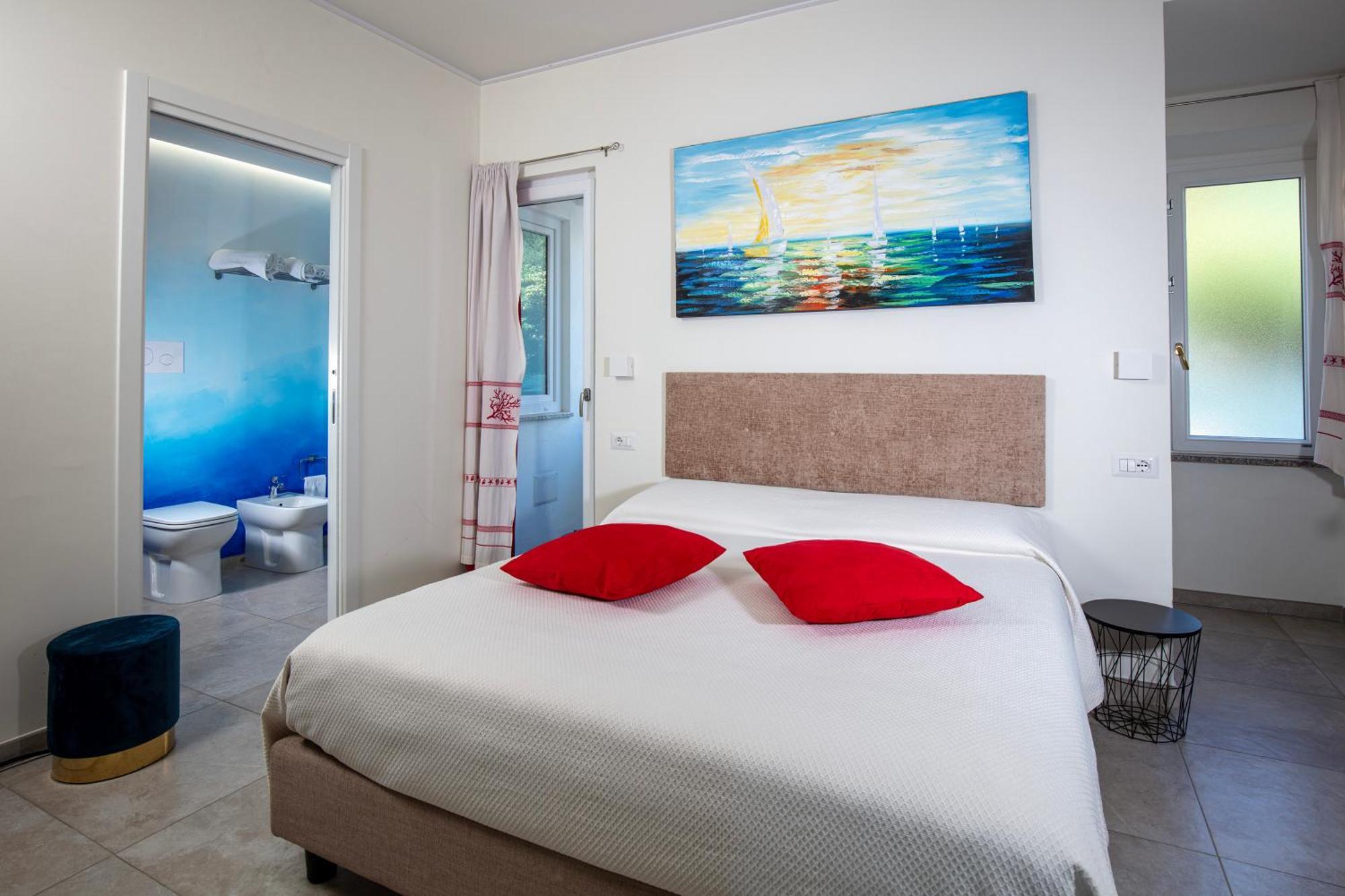 Quadruple Room Private Bathroom