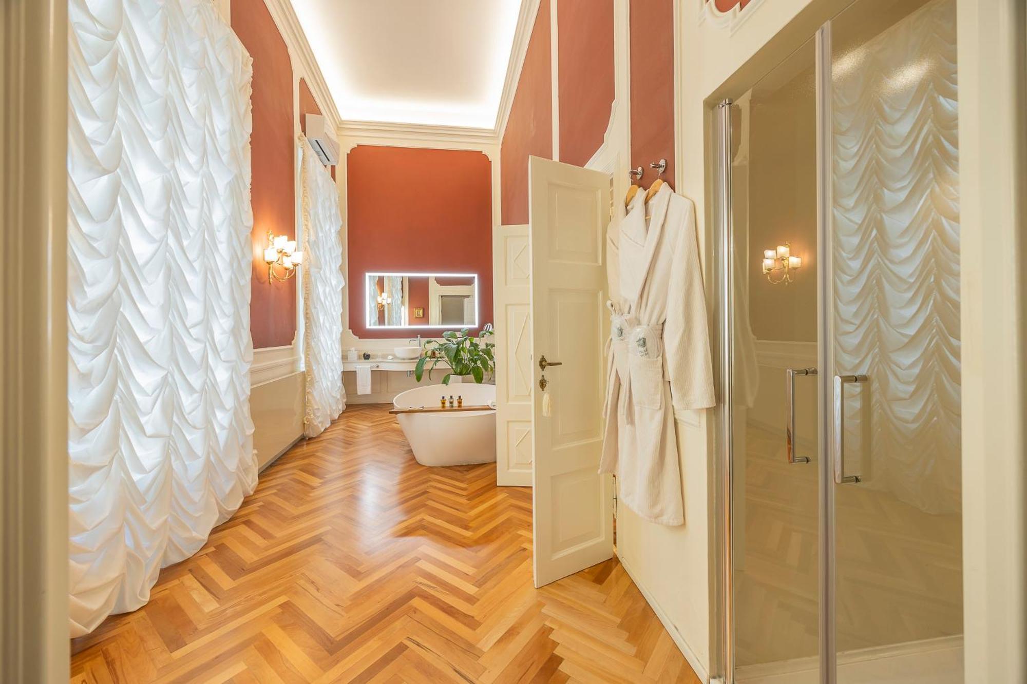 Royal Suite