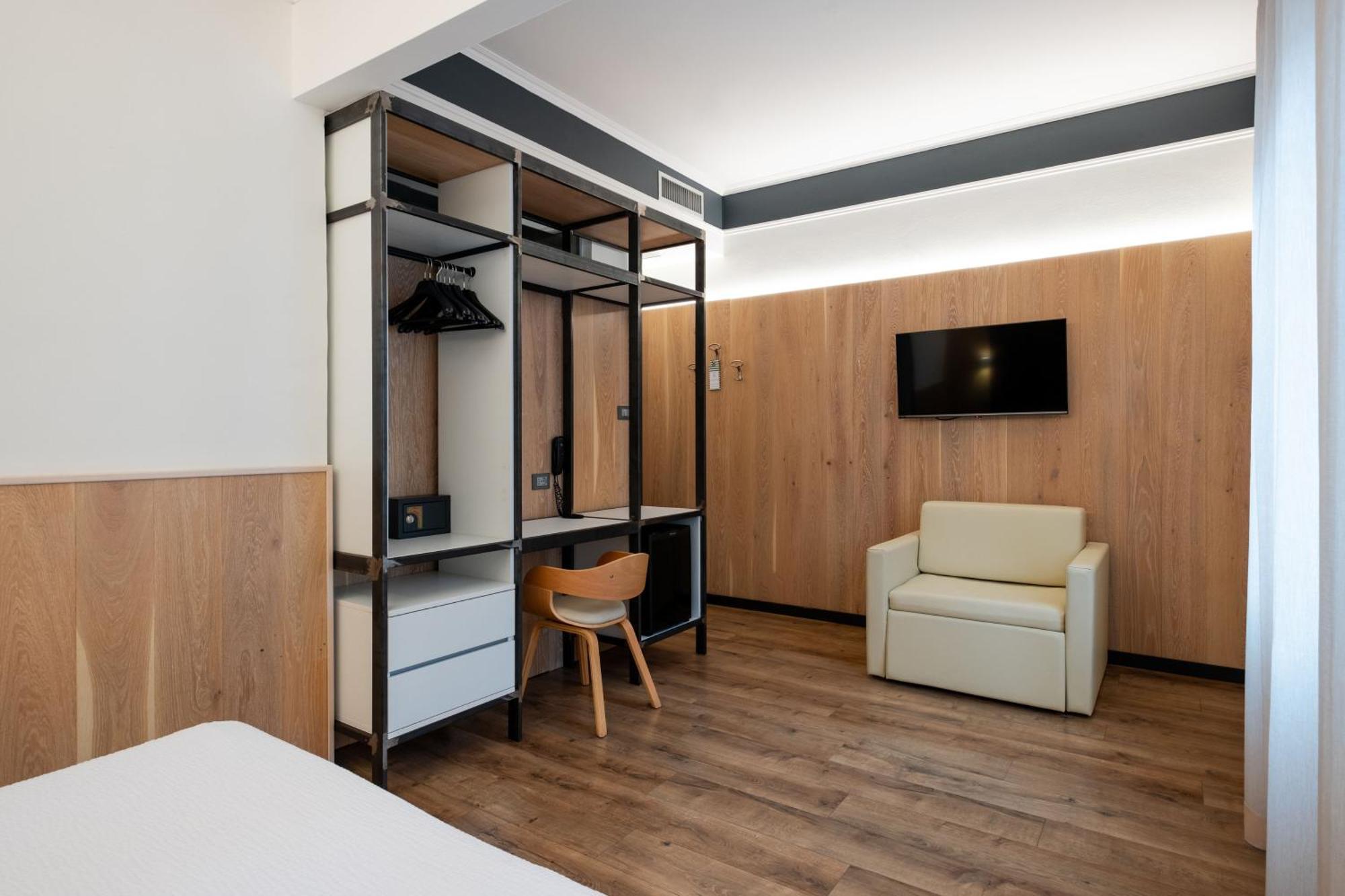 Superior Twin or Double Room