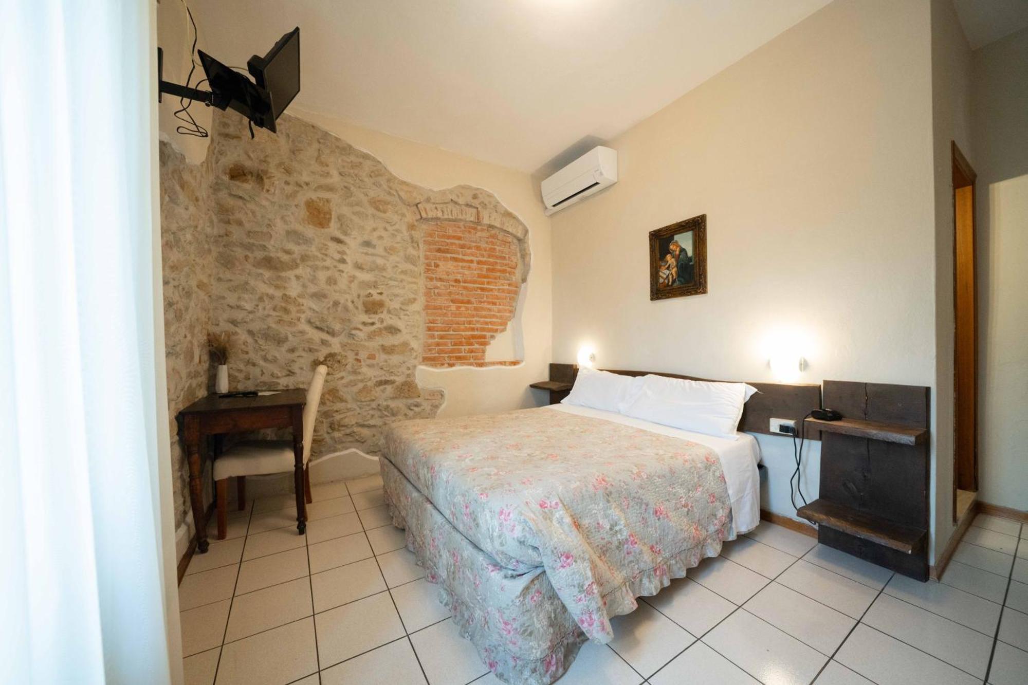 Small Double or Twin Room