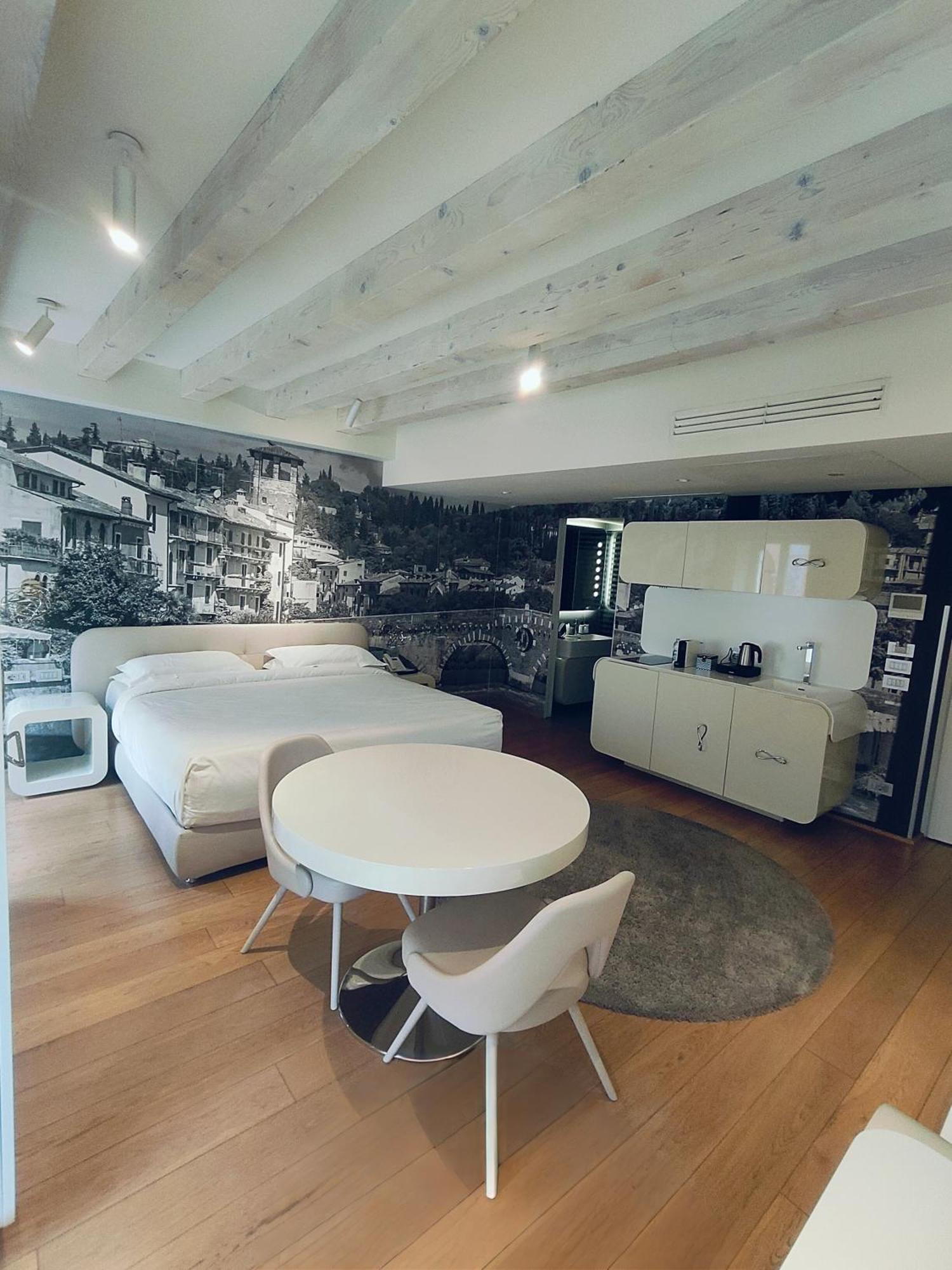 Executive Studio