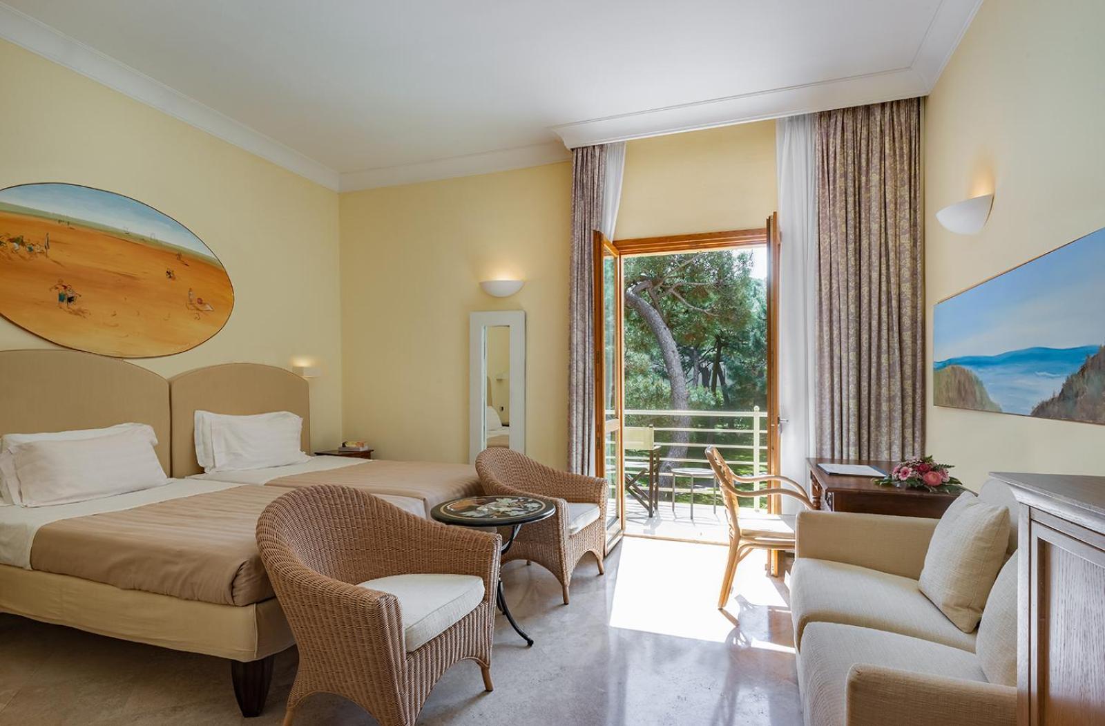 Superior Double or Twin Room Garden View
