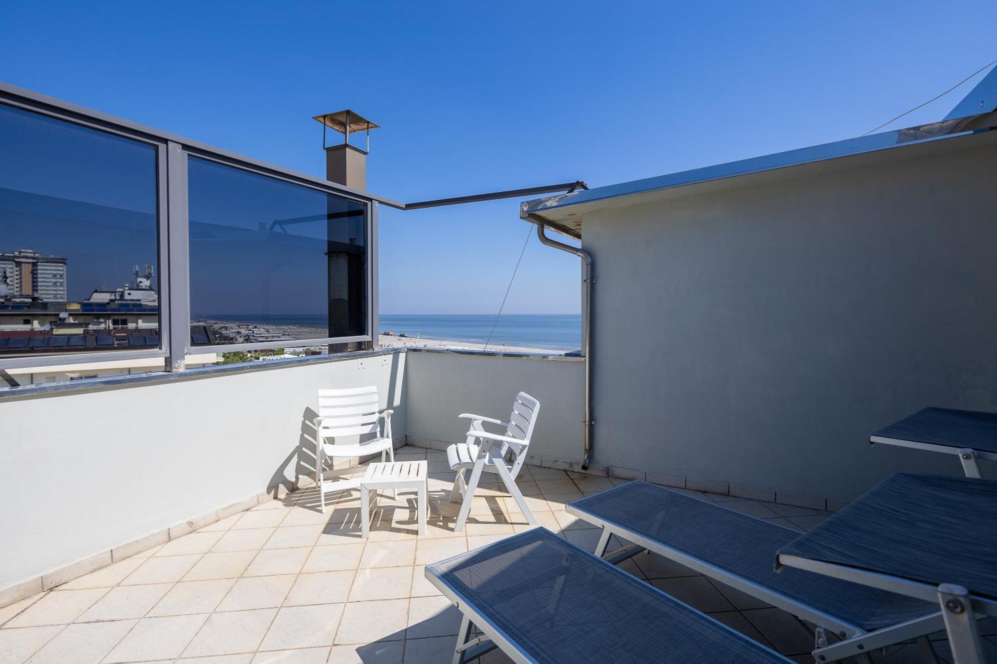Quadruple Room Terrace