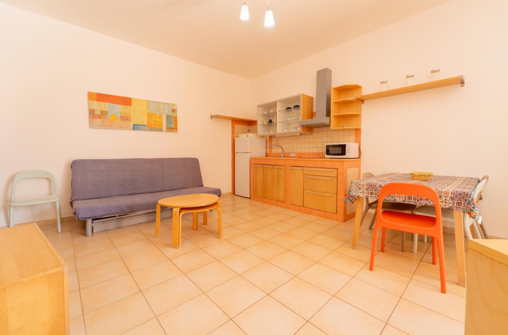 One-Bedroom Apartment