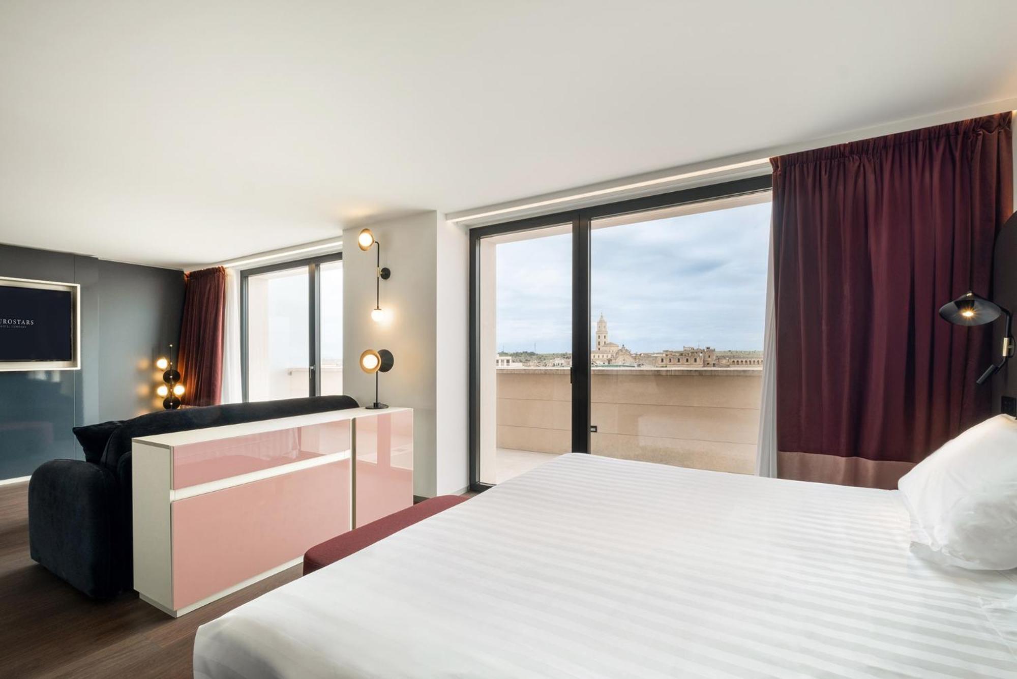 Executive Suite Terrace View