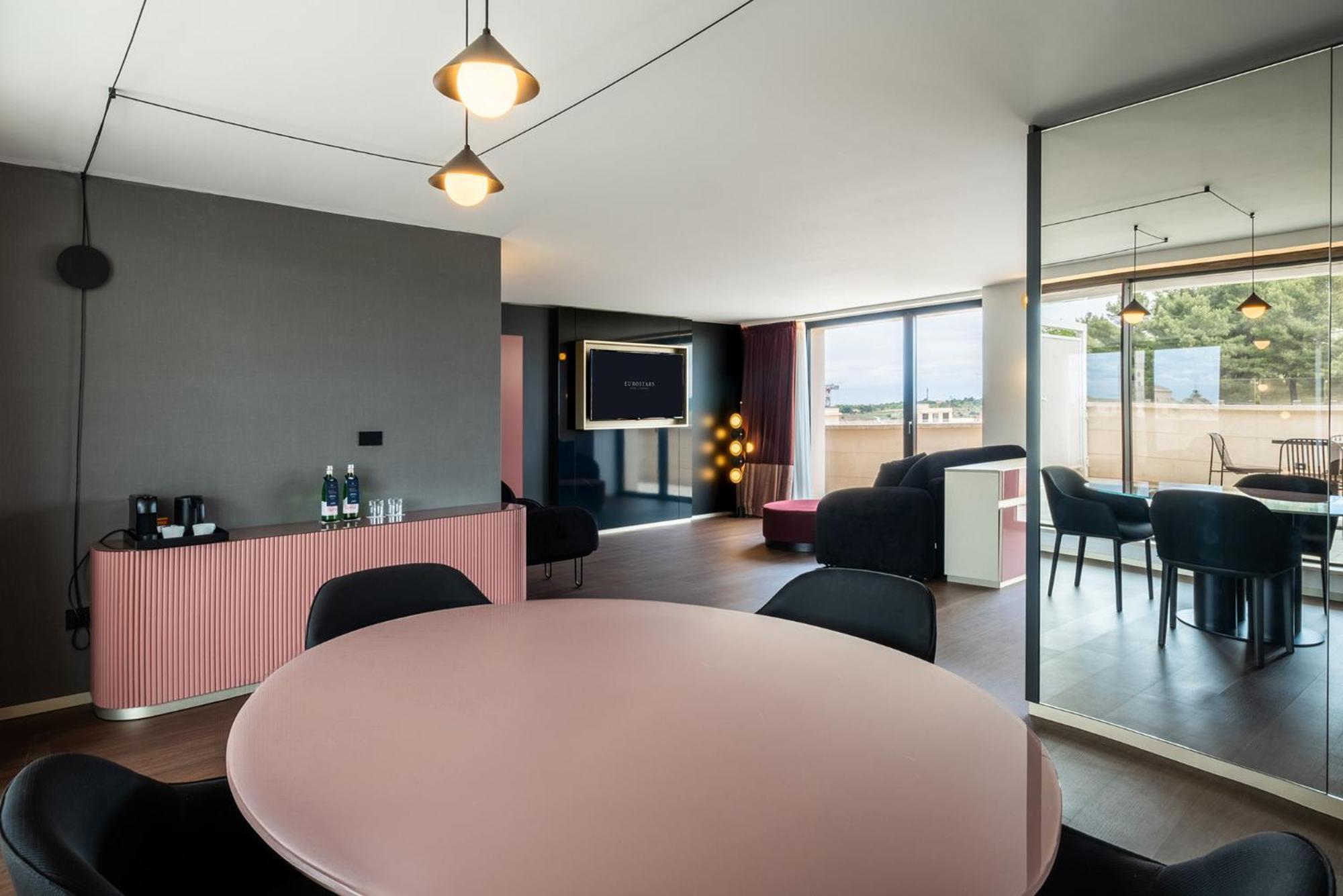 Executive Suite Terrace View
