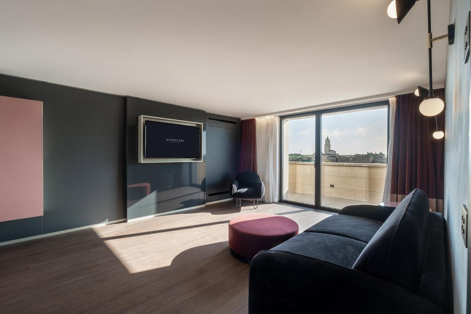 Executive Suite Terrace View