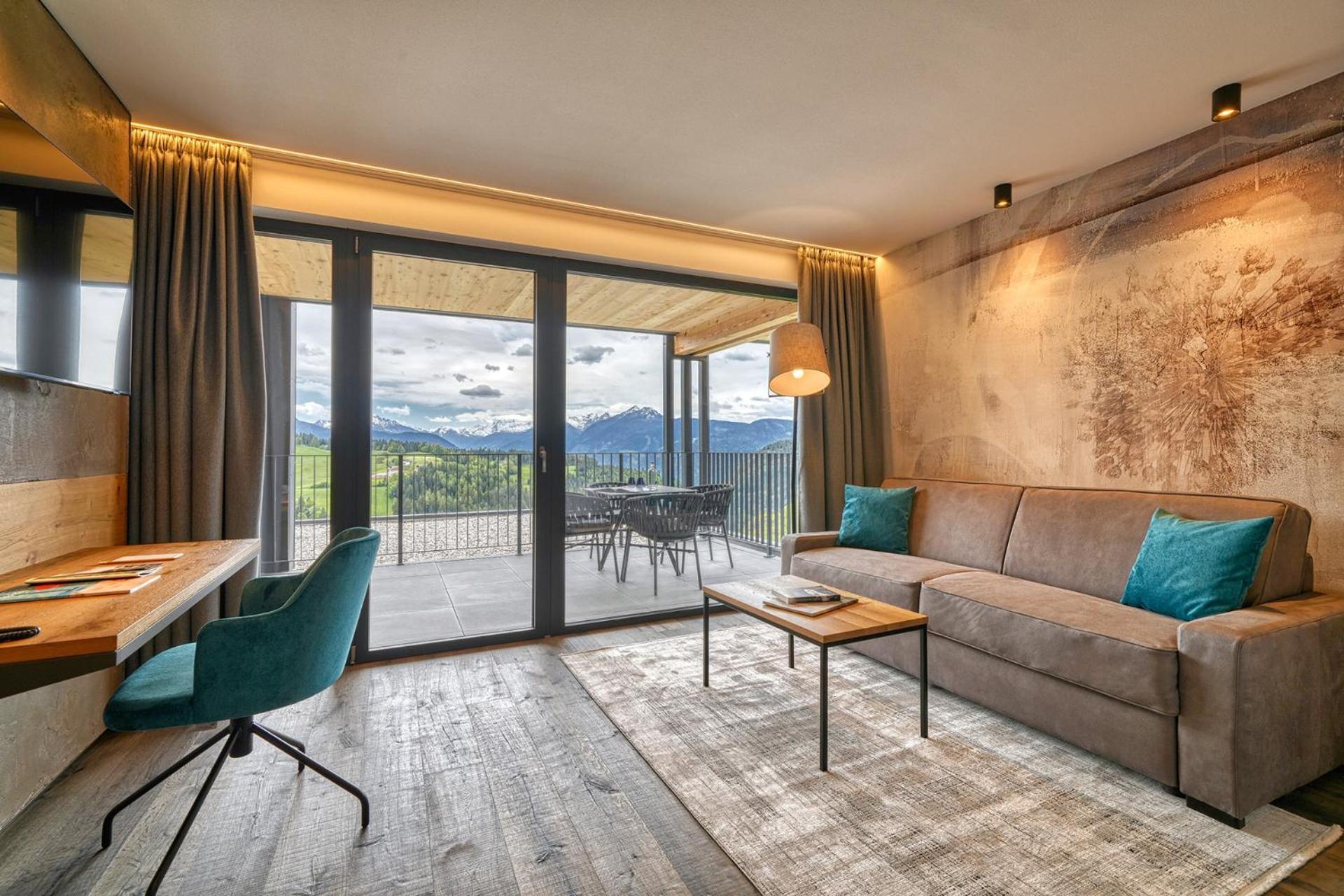 Deluxe Family Suite