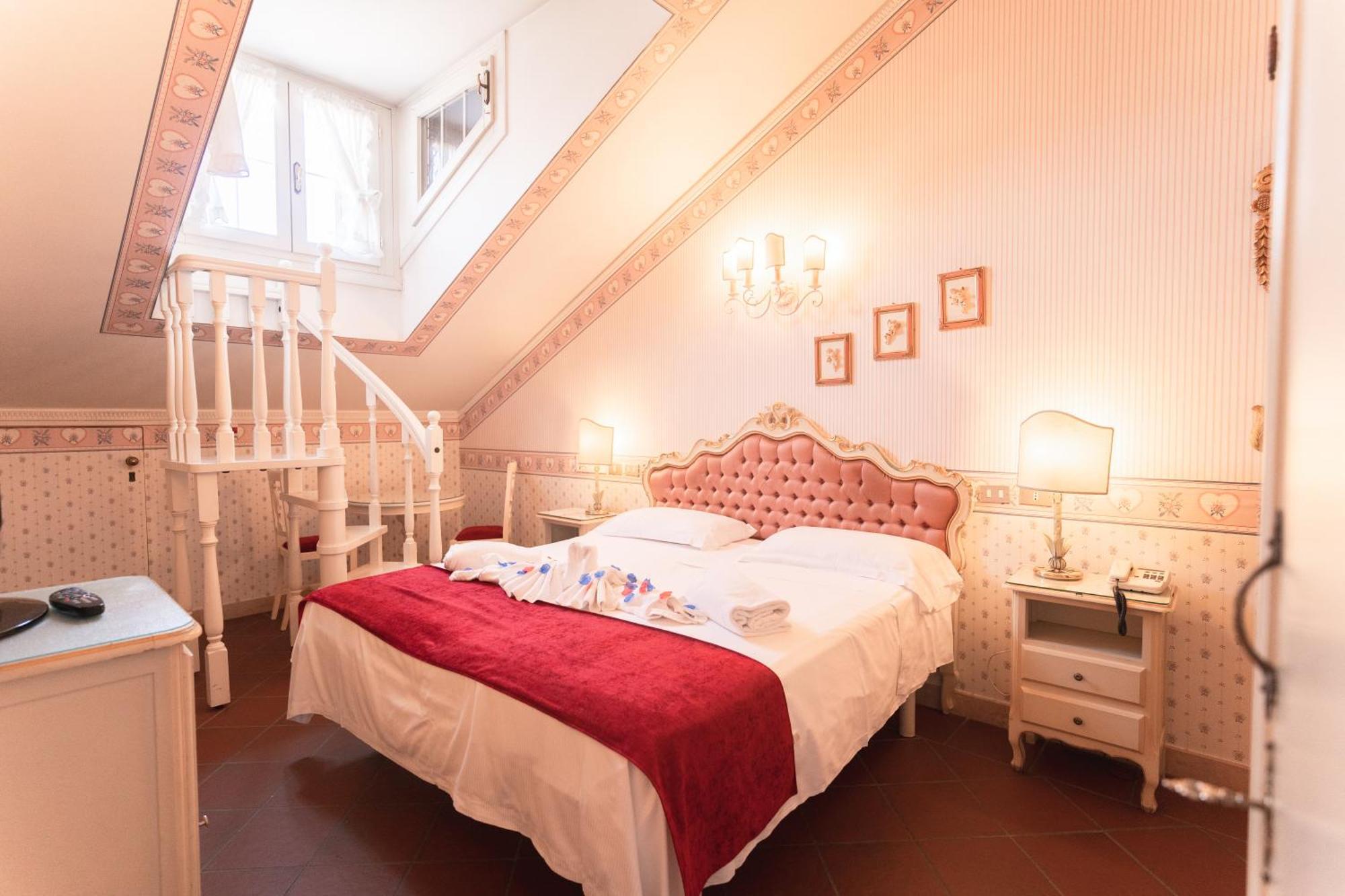 Classic Double or Twin Room