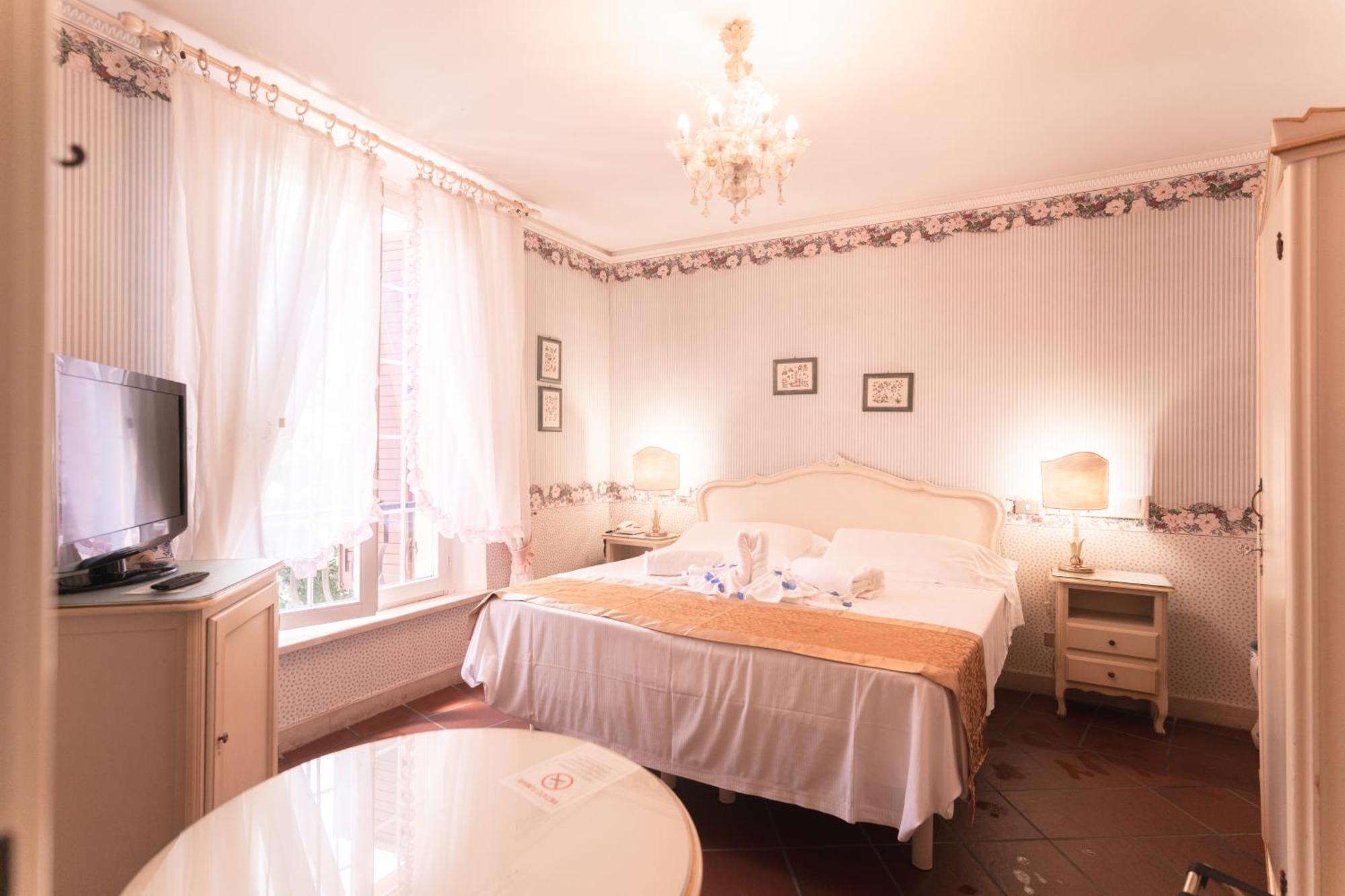 Classic Double or Twin Room