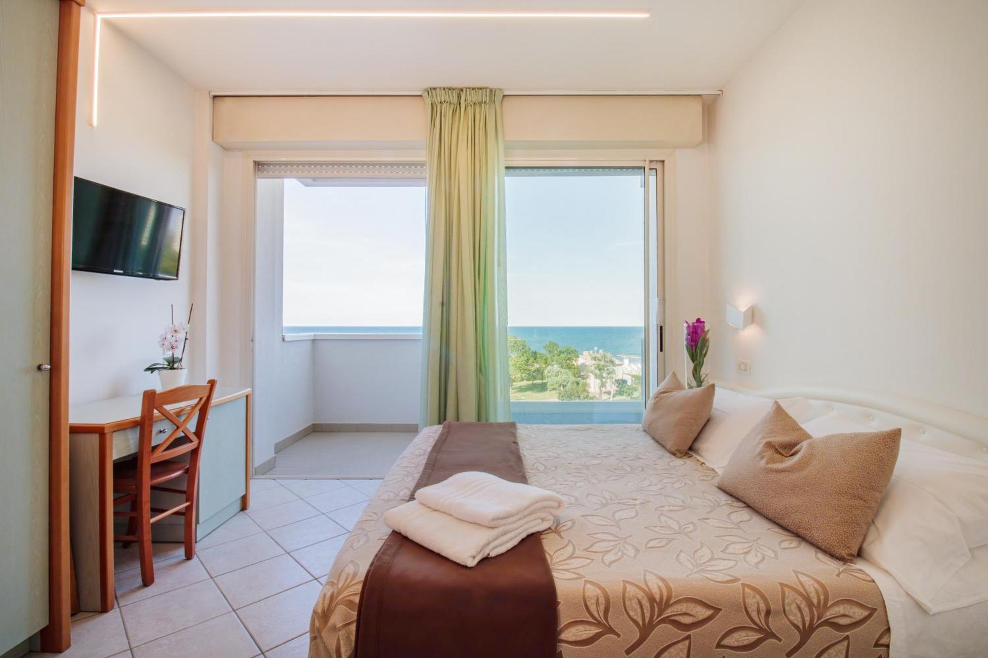 Sea Front Apartment Balcony