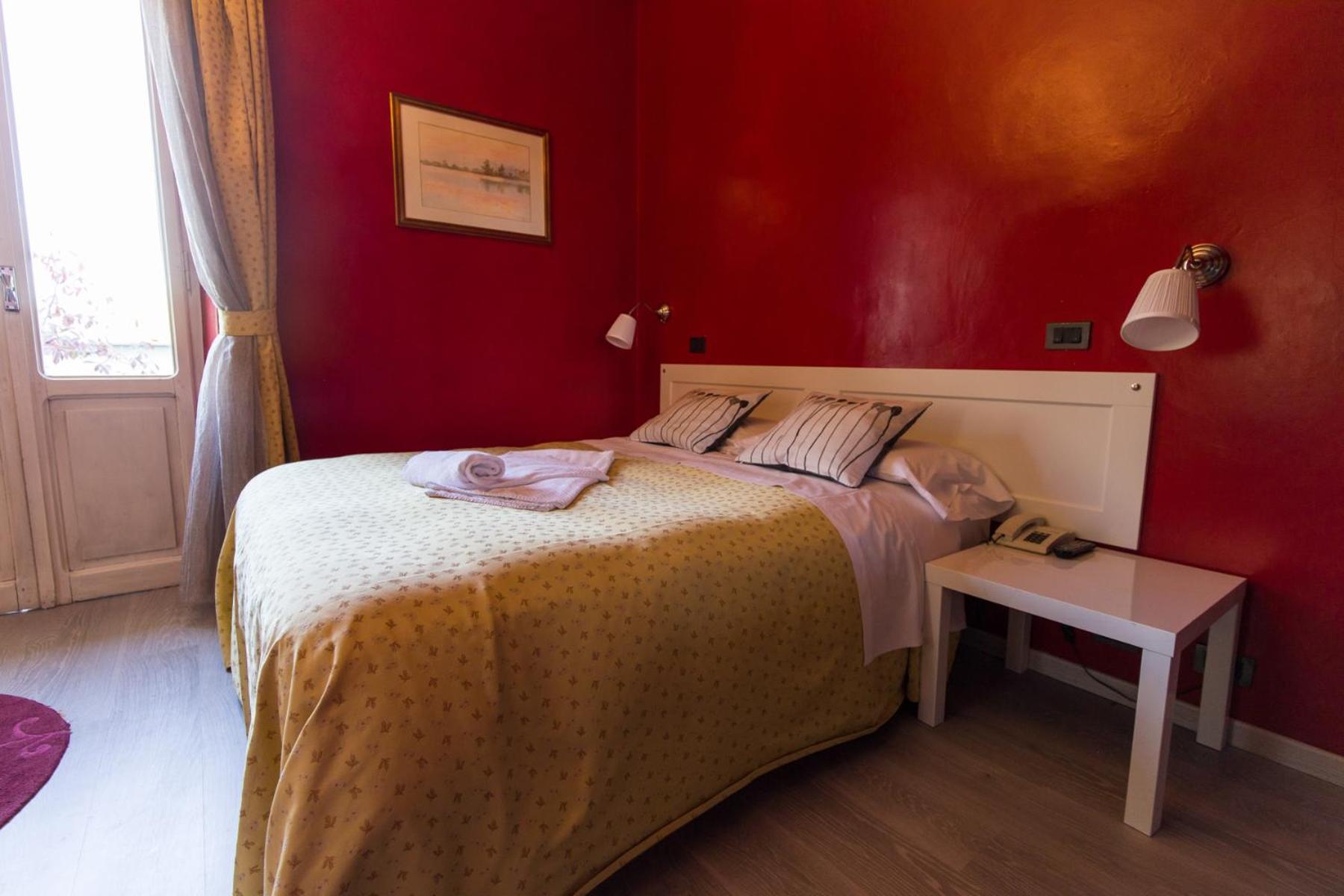 Large Double Room,1674748774:JPEG