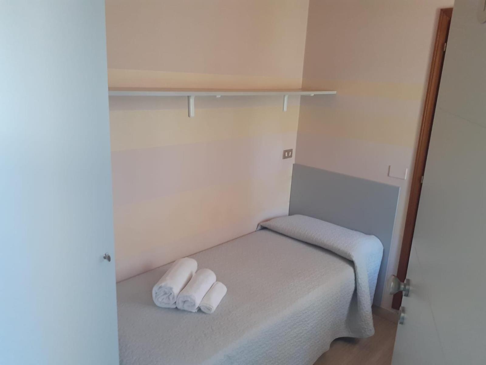 Economy Single Room