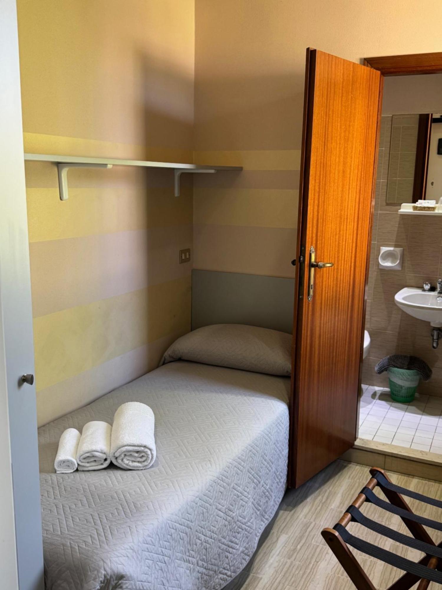 Economy Single Room