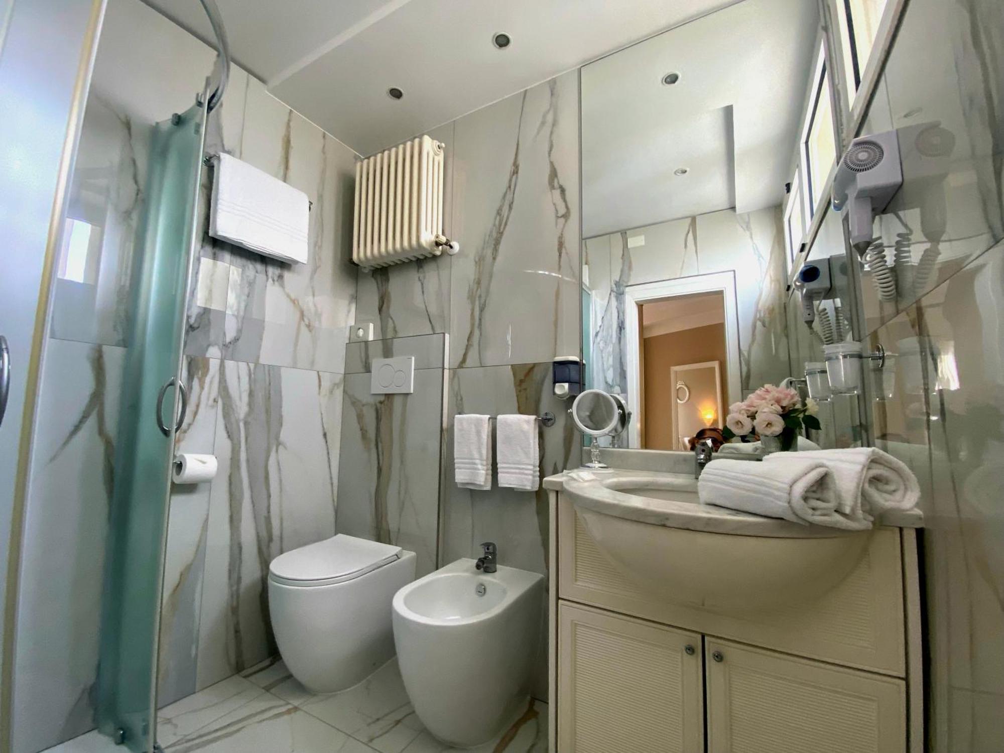 Double or Twin Room Balcony