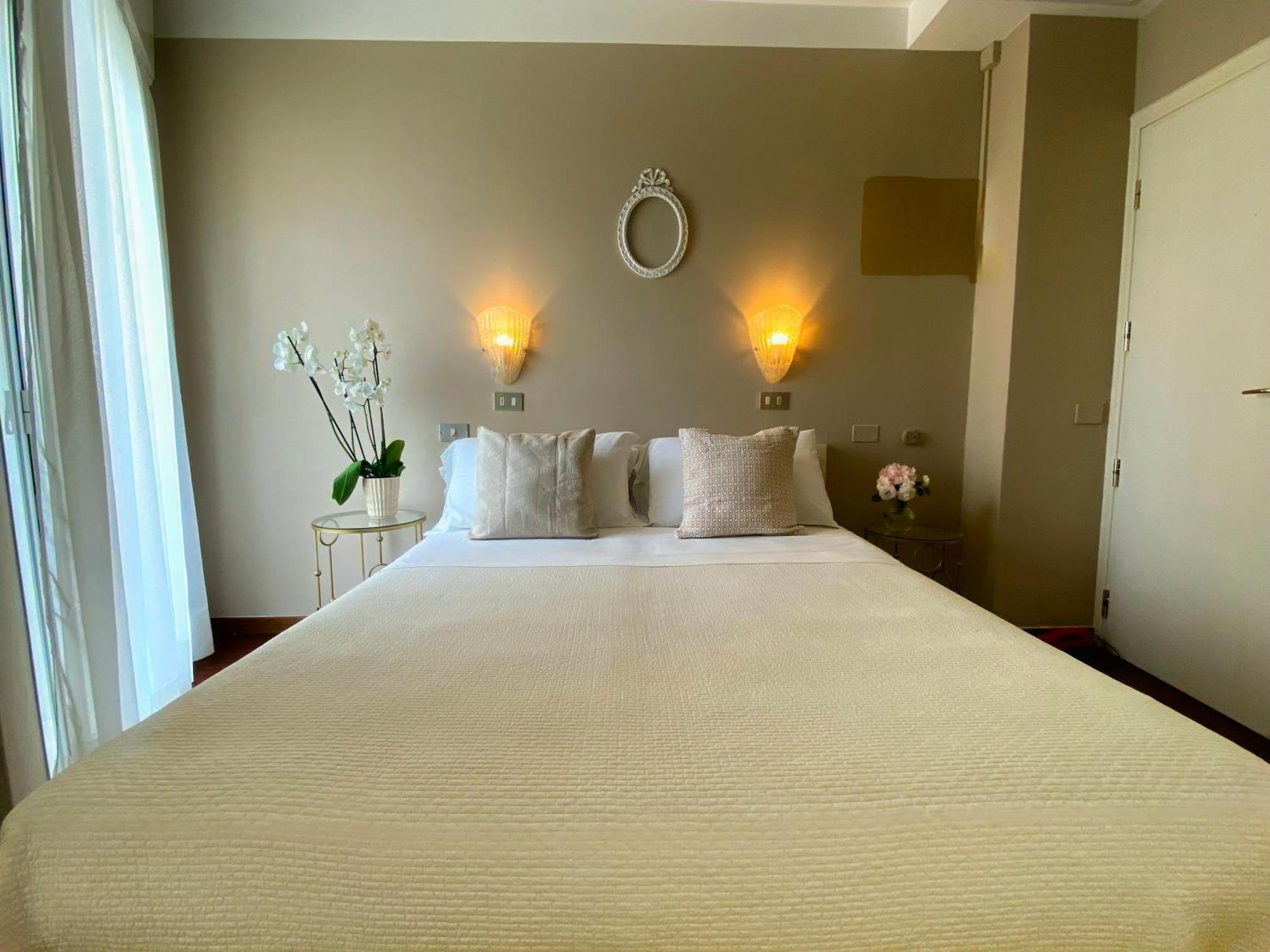 Double or Twin Room Balcony
