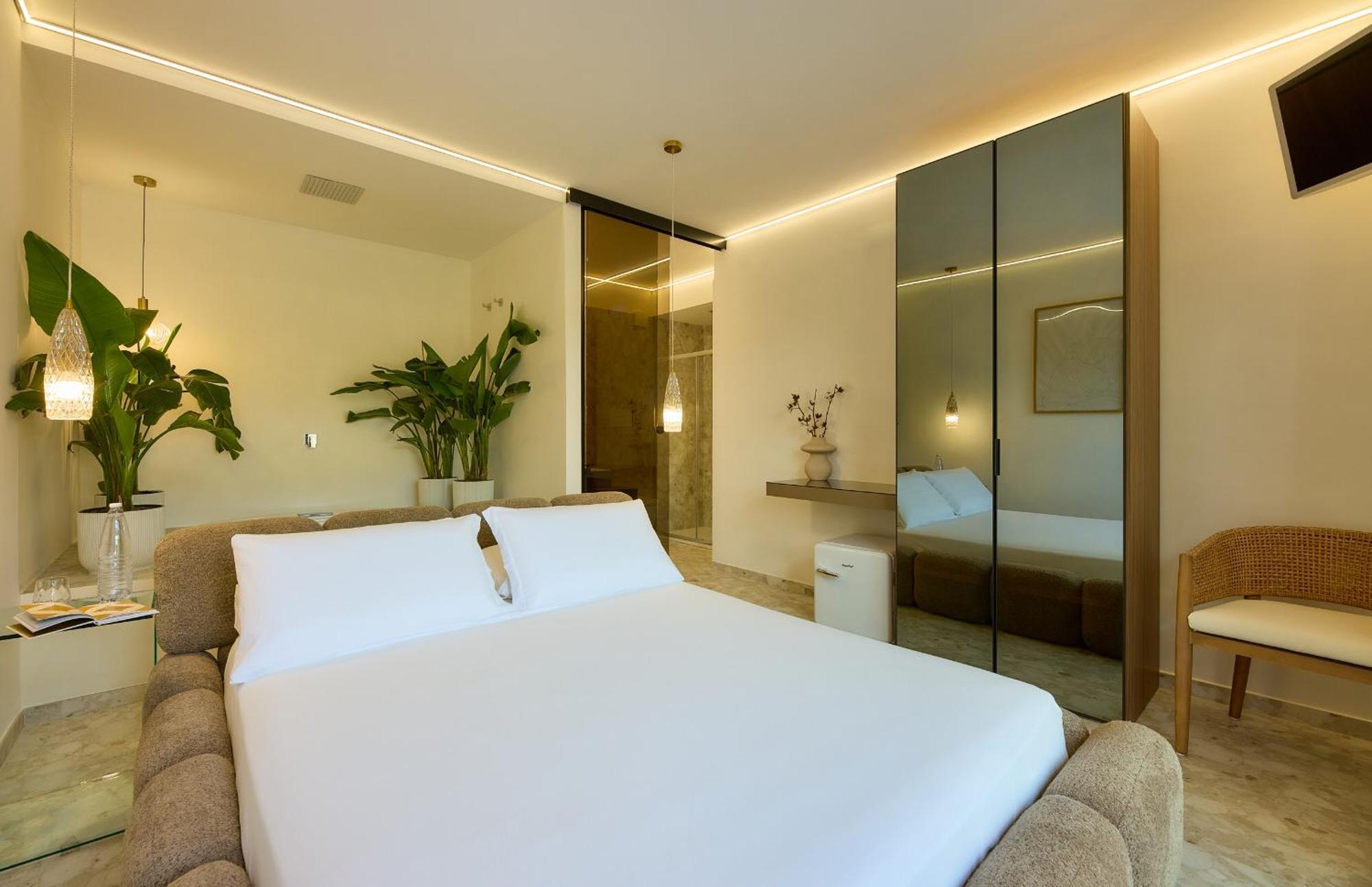 Junior Suite Pool View