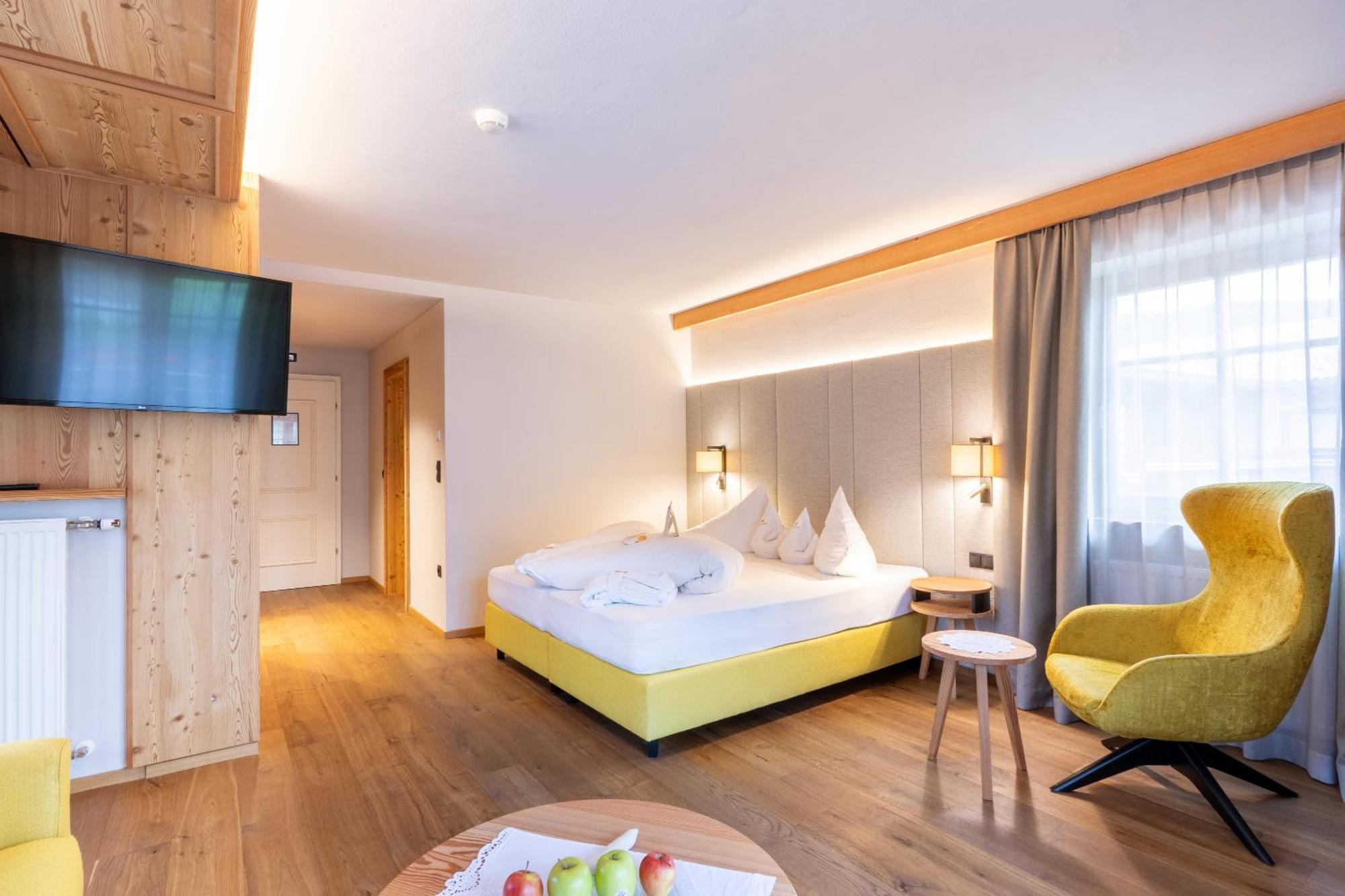 Junior Suite Mountain View