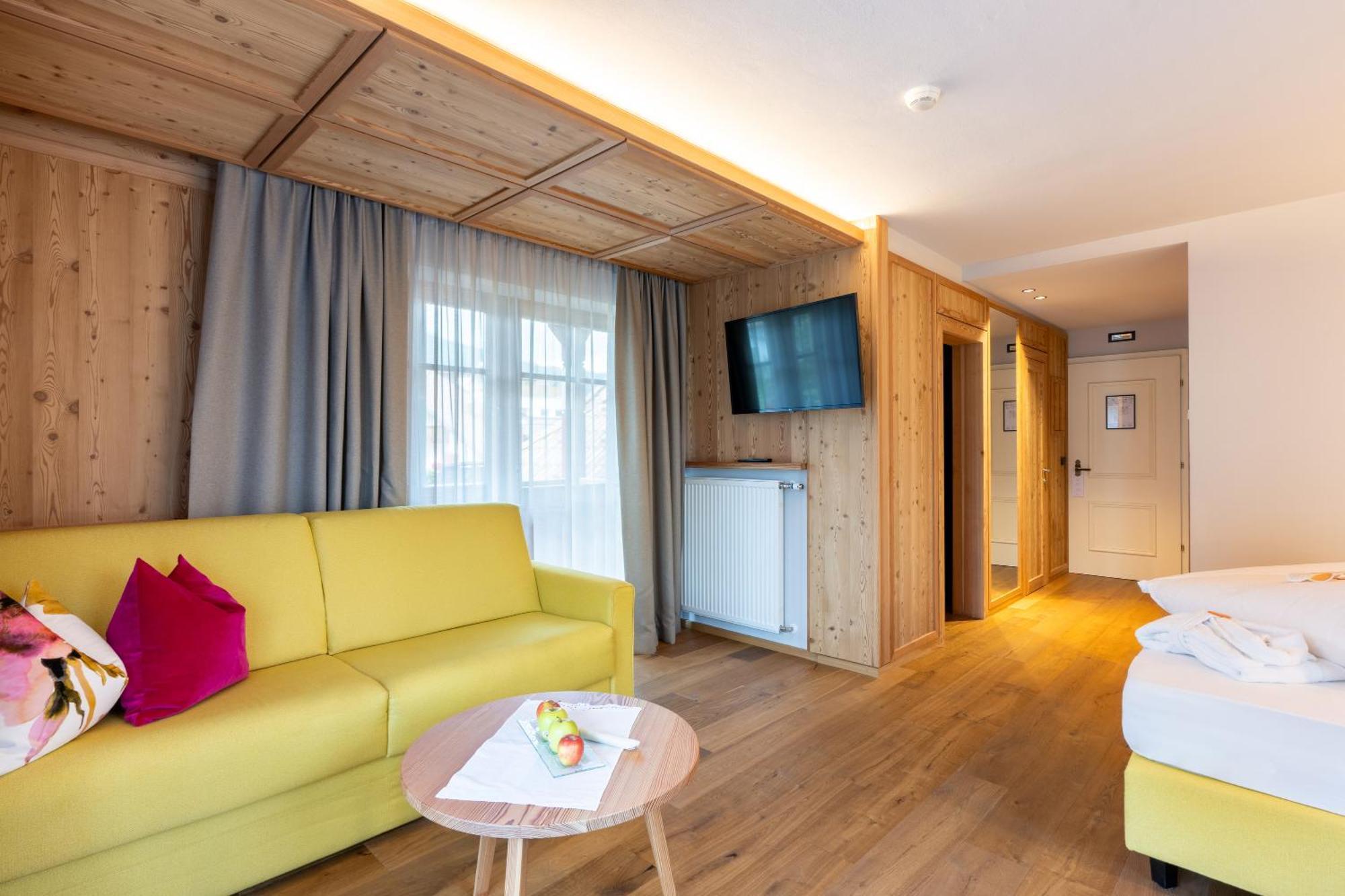 Junior Suite Mountain View