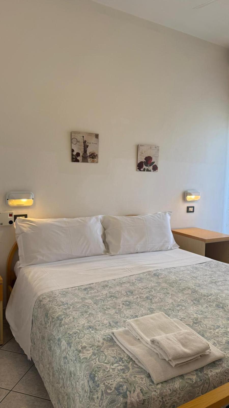 Economy Double Room no air conditioning