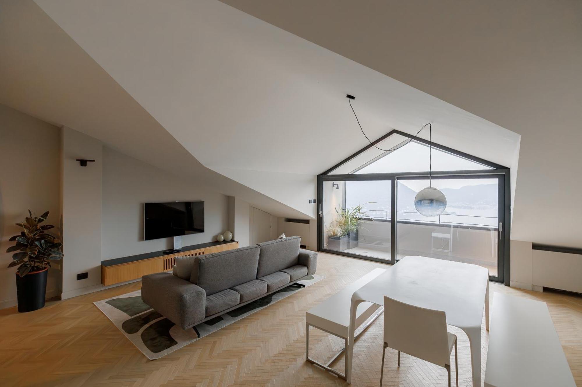 Two-Bedroom Deluxe Apartment