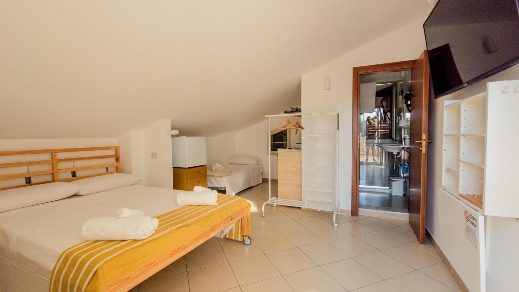 Triple Room