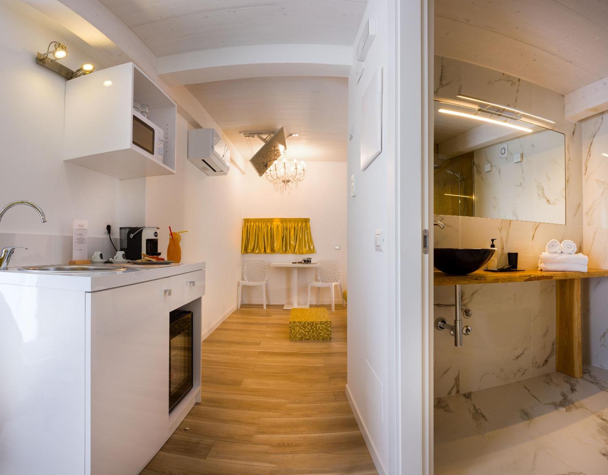 Junior Suite Jacuzzi Sea View