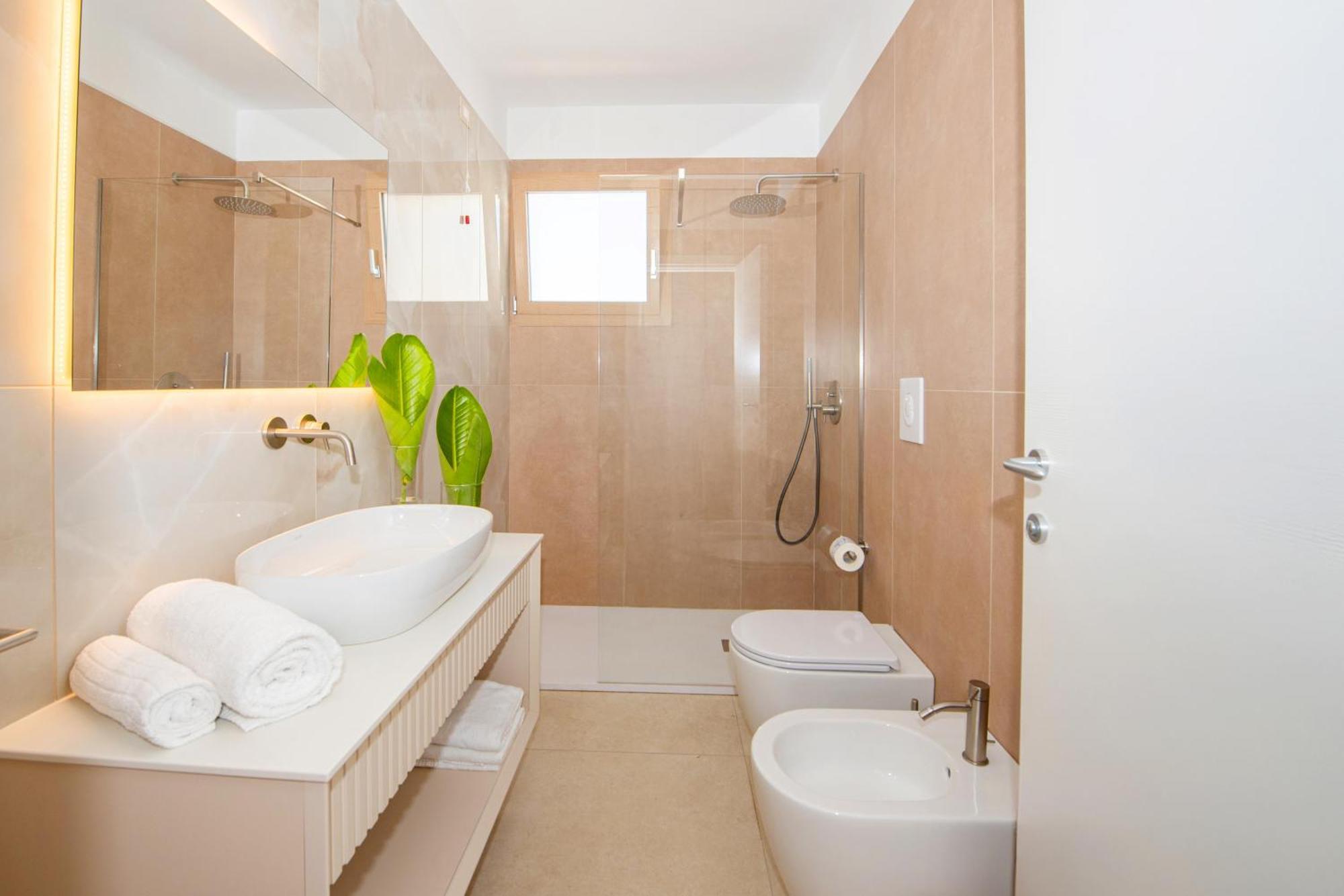 Quadruple Suite
