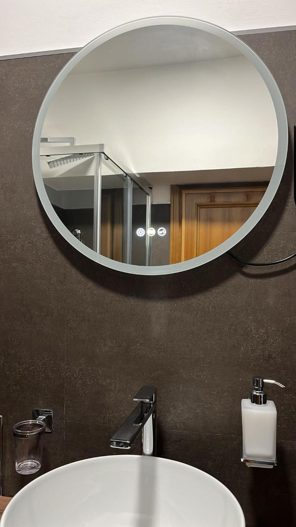 Single Room Private External Bathroom