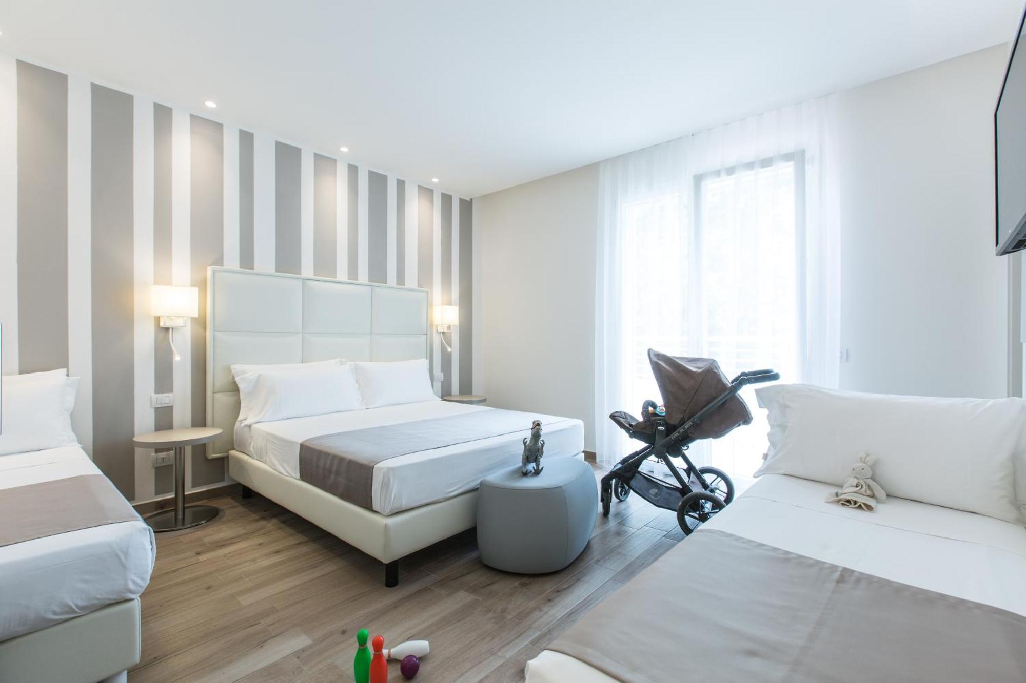 Deluxe Quadruple Room
