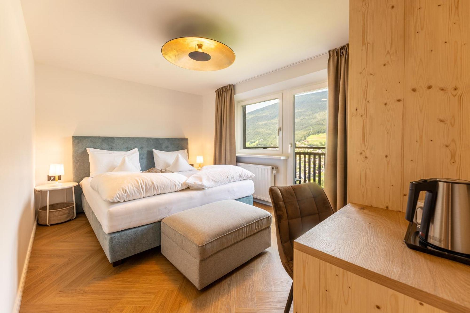 King Room Mountain View