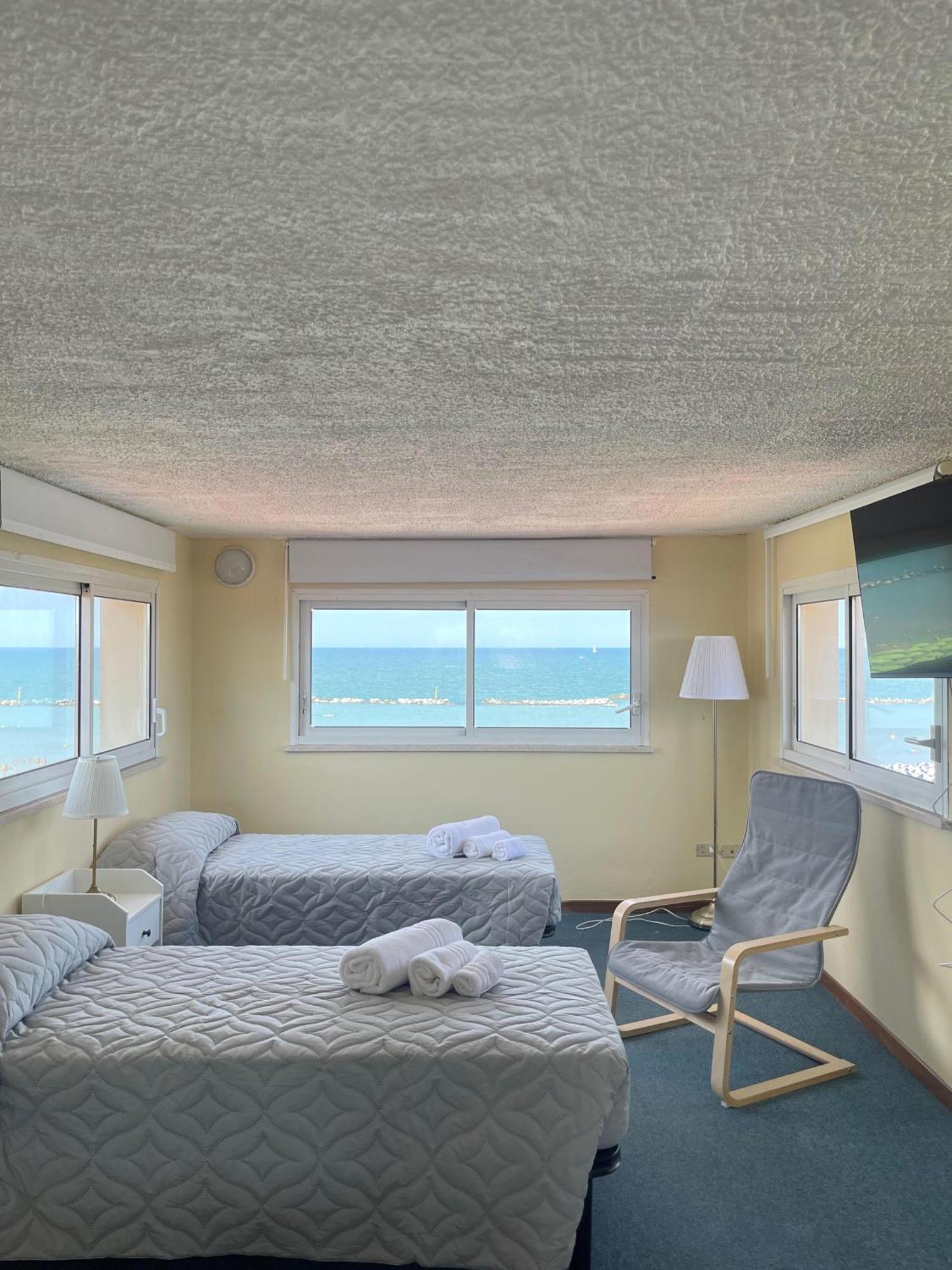 Family Room Sea View