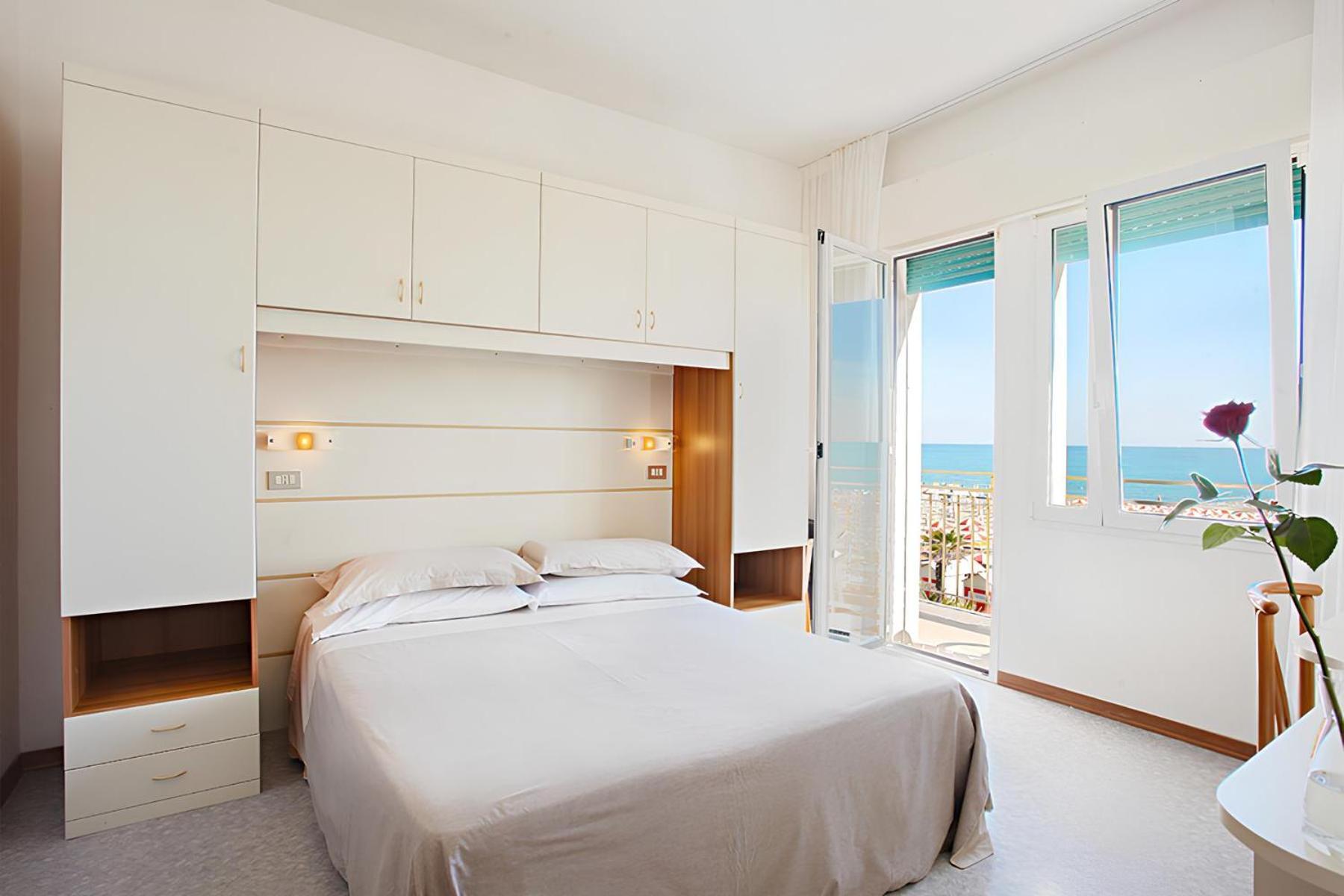 Standard Double or Twin Room Sea View