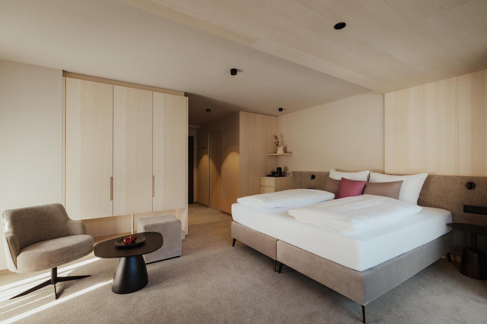Superior King Room