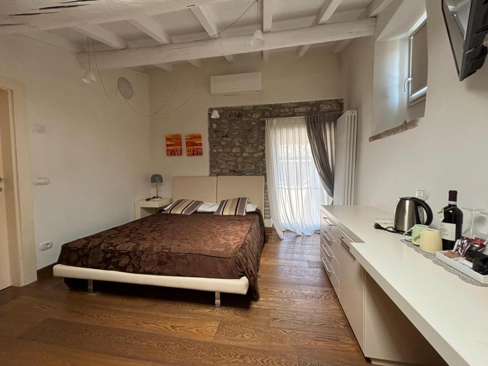 Double Room Attic Split Level