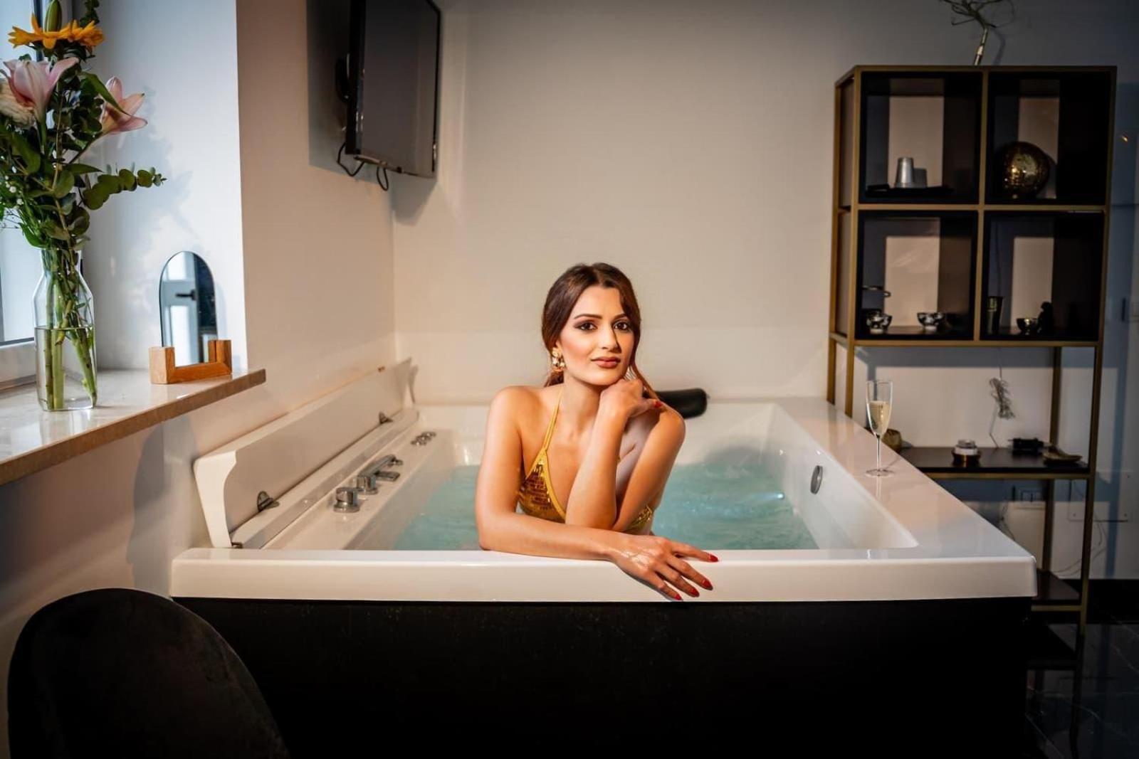 Suite Spa Bath
